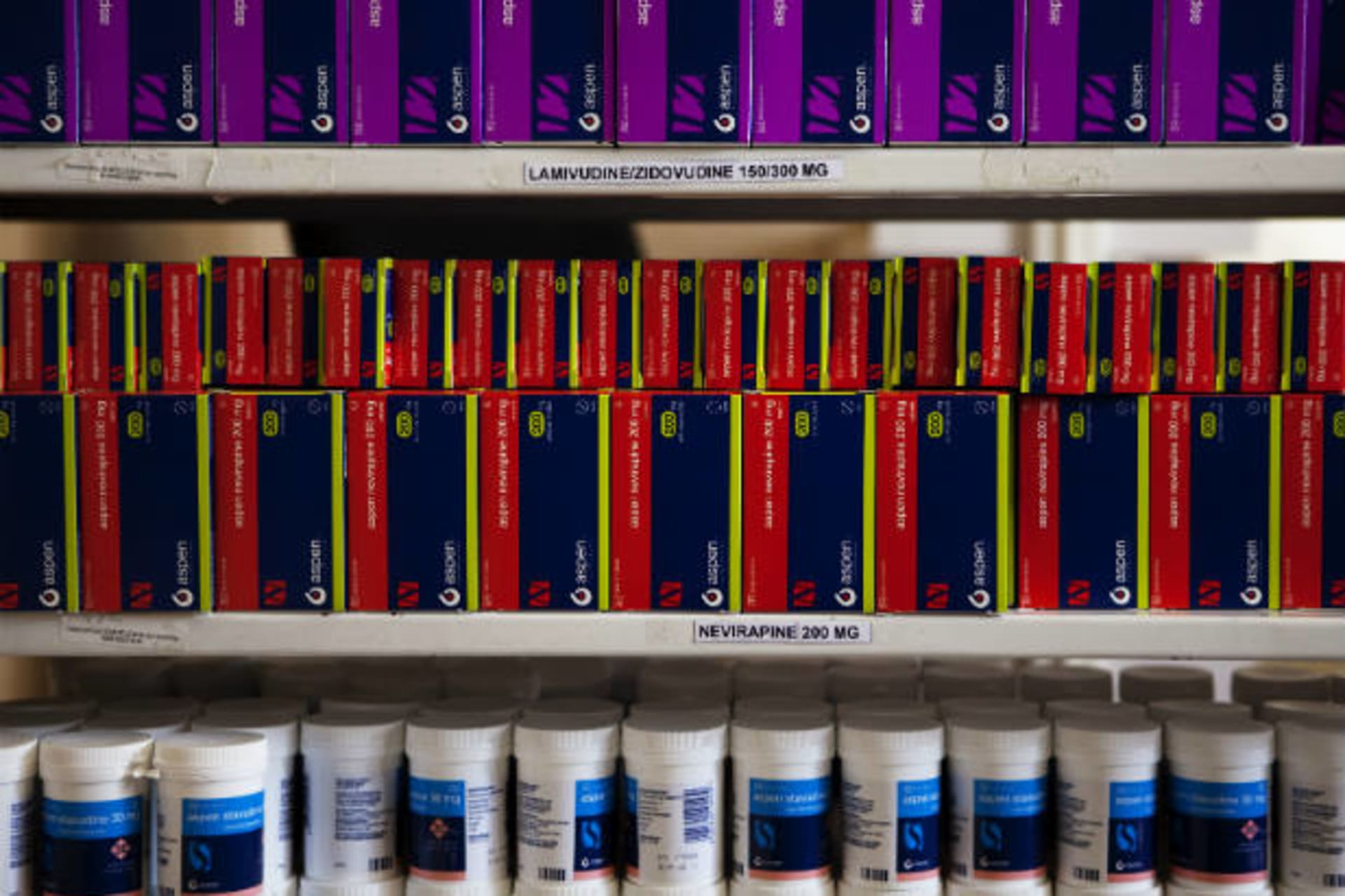 <p>Anti-retroviral (ARV) drugs sit on a shelf in the pharmacy at a clinic in Cape Town’s Khayelitsha township on February 15, 2010 (Finbarr O’Reilly/Courtesy Reuters).</p>
