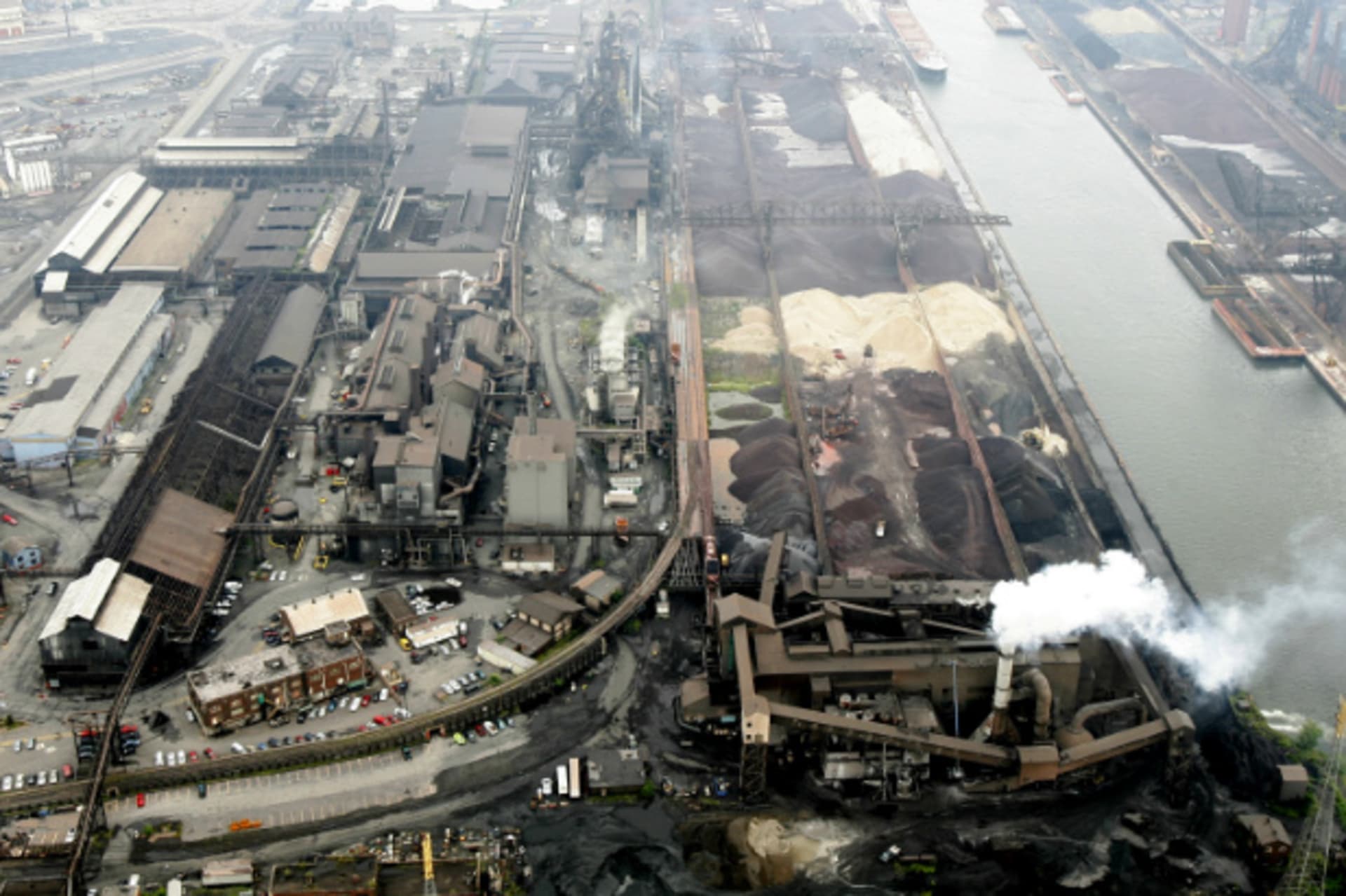 <p>An aerial shot from August 2007 of the ArcelorMittal Steel Mill in East Chicago, a few miles from the Burns Harbor site. (John Gress/Courtesy Reuters)</p>
