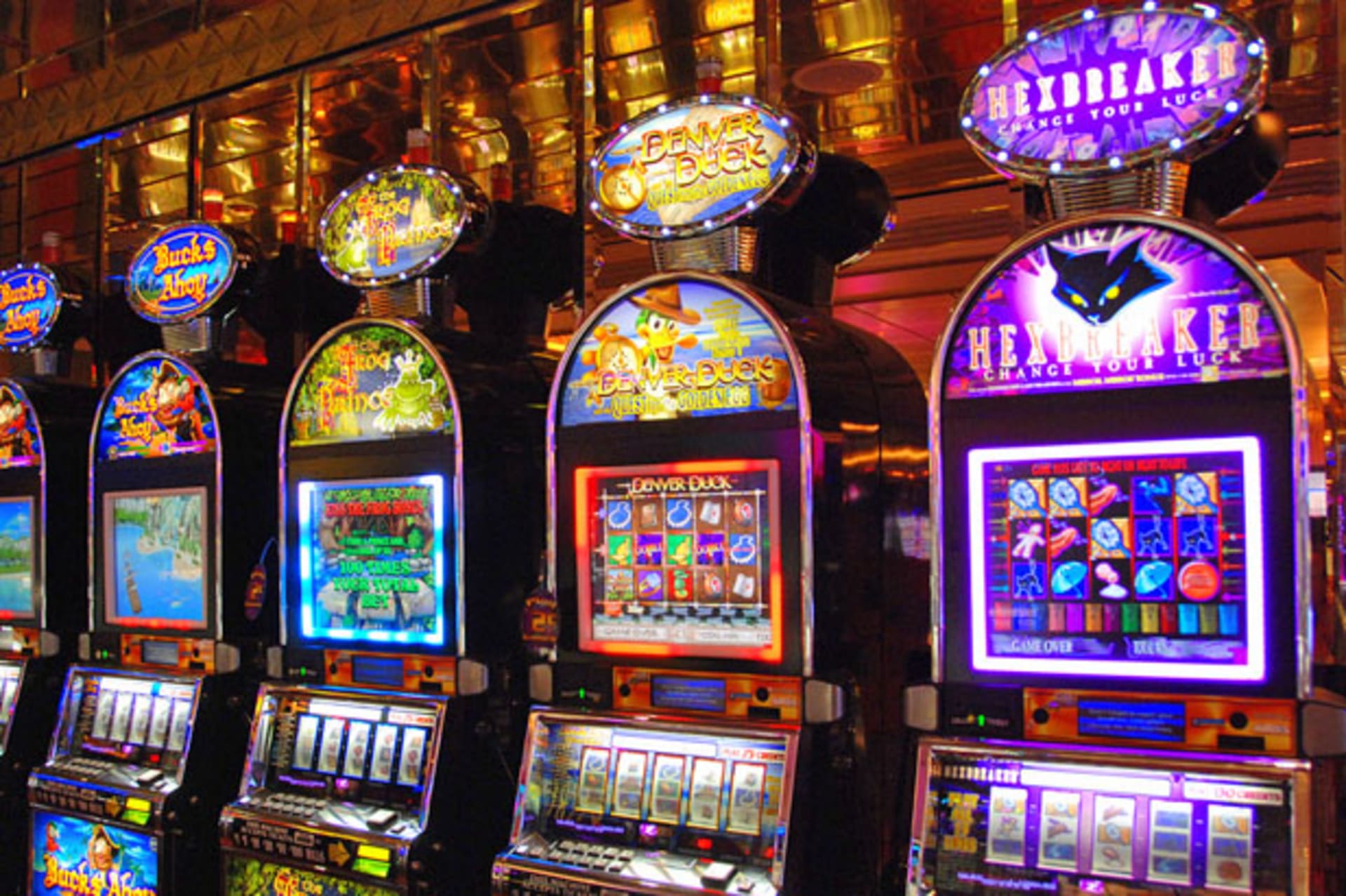 <p>A row of slot machines. (Courtesy / Flickr)</p>
