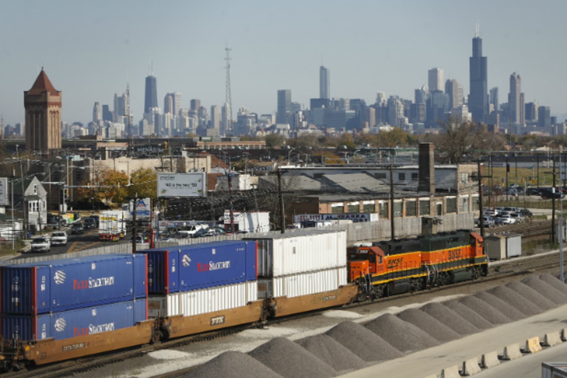 <p>Burlington Northern Santa Fe trains make their way through a rail yard in Chicago in November 2009. (John Gress/Courtesy Reuters)</p>
