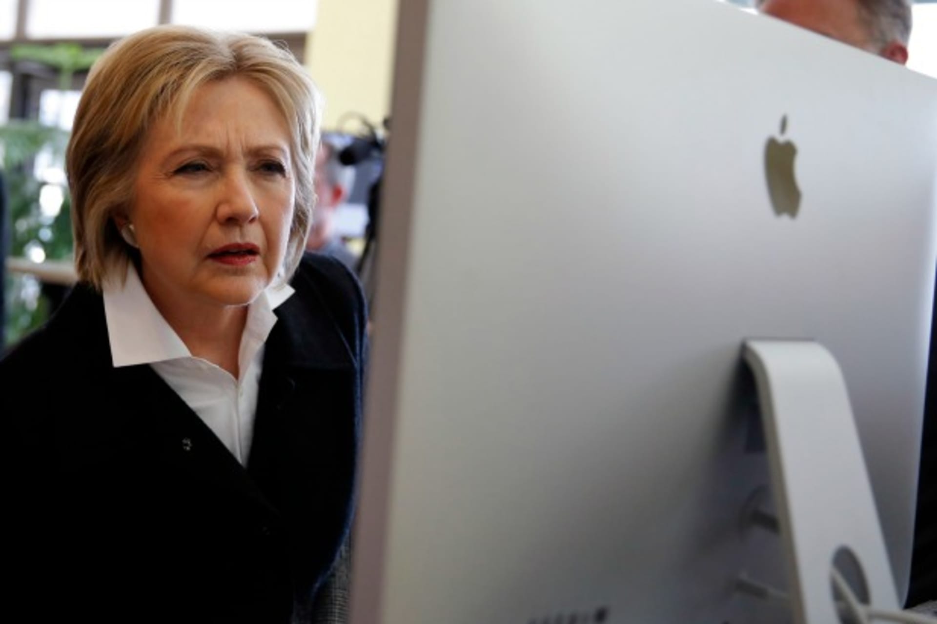 <p>Cyber Net Politics CFR</p>
