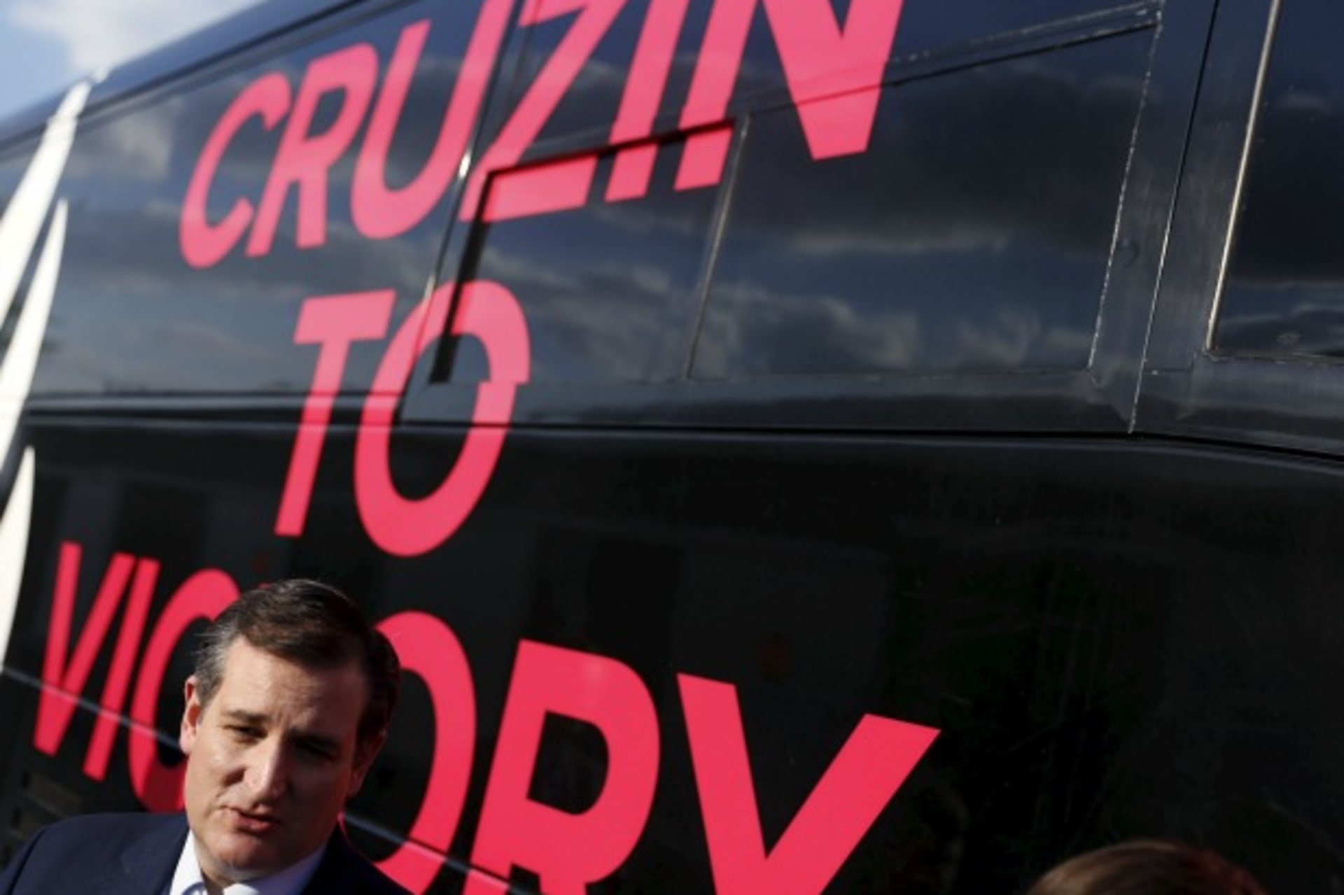 <p>CFR Cyber Net Politics</p>
