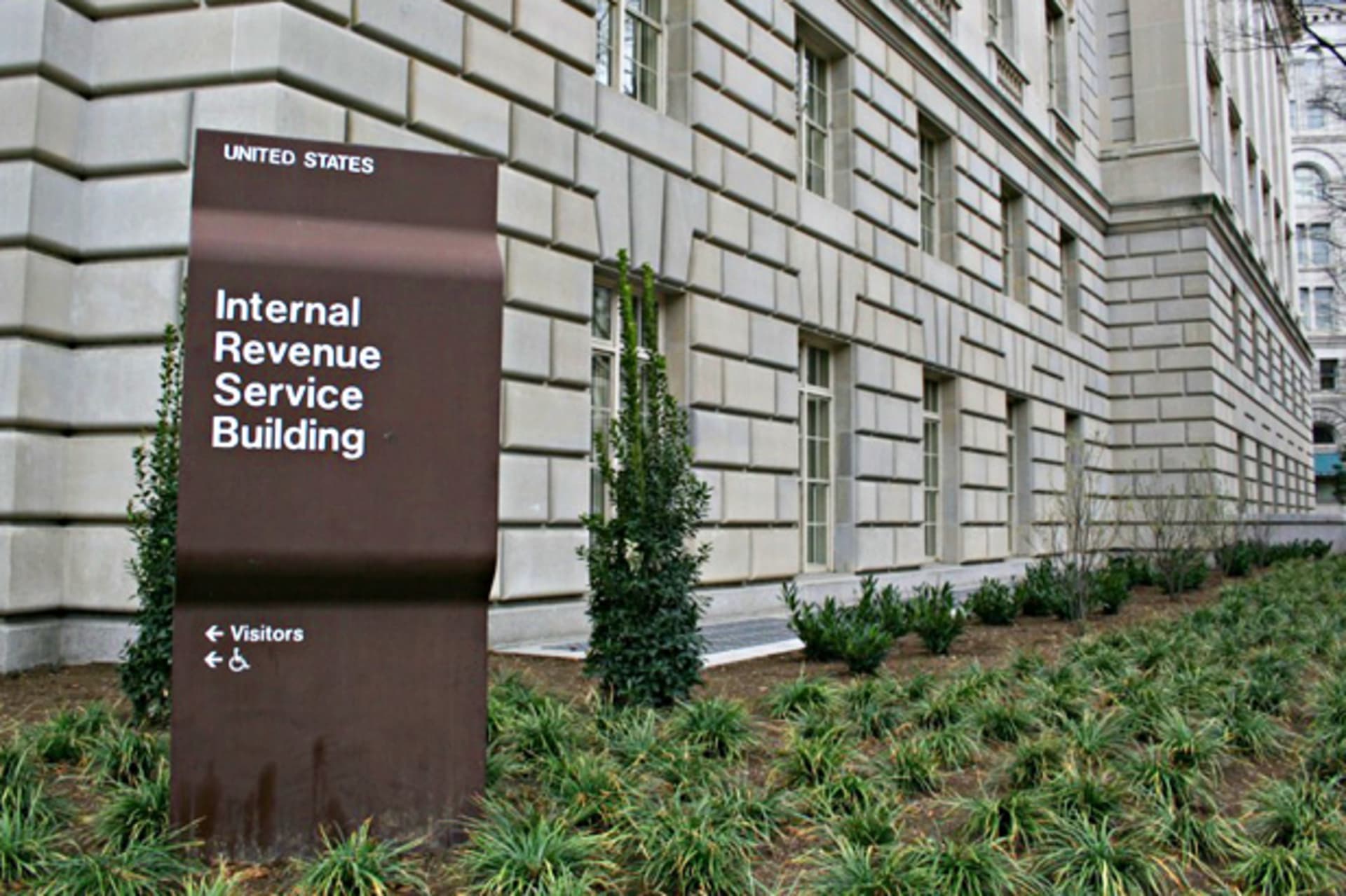 <p>IRS Building (Courtesy Flickr)</p>
