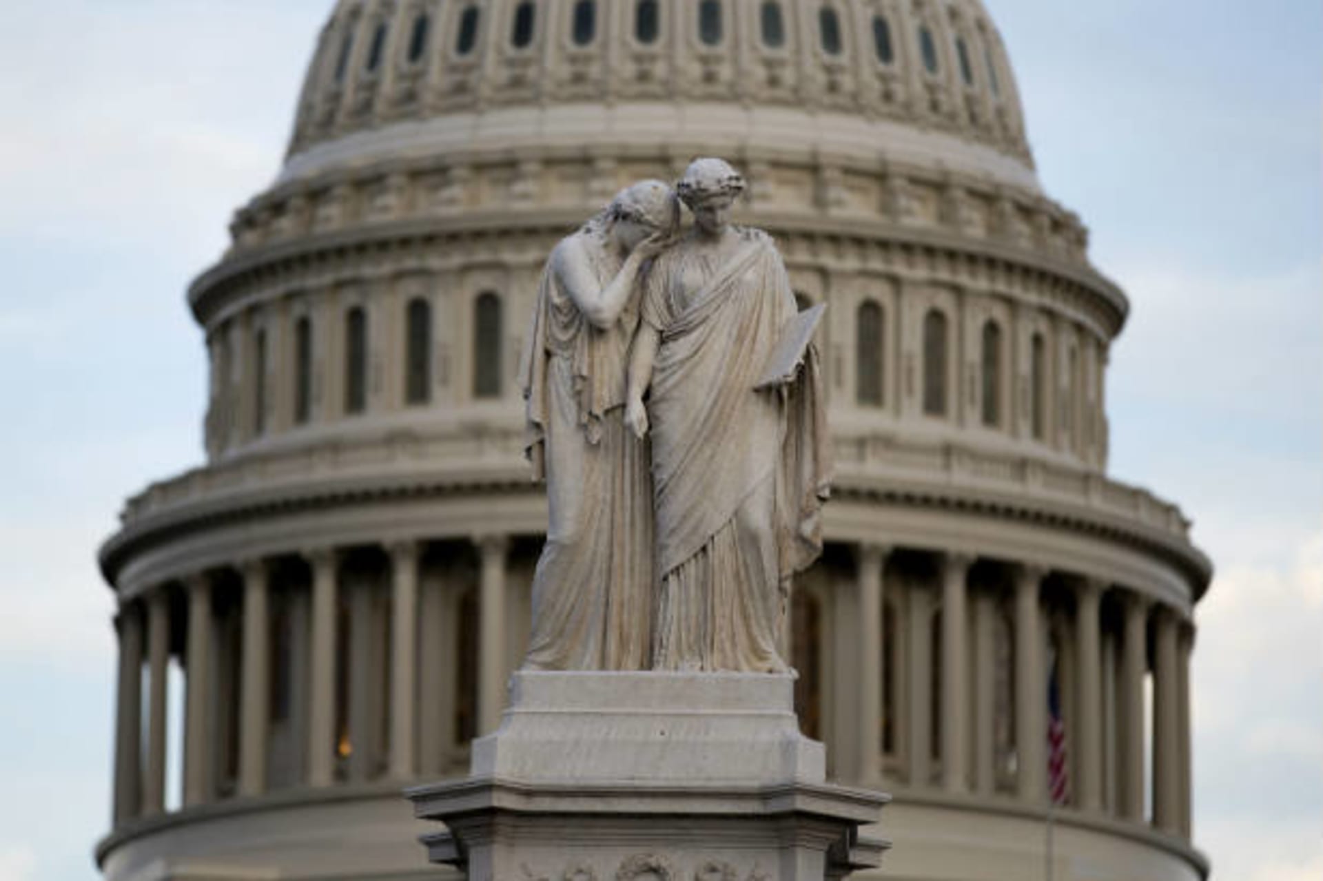 debt-deal-statue.jpg