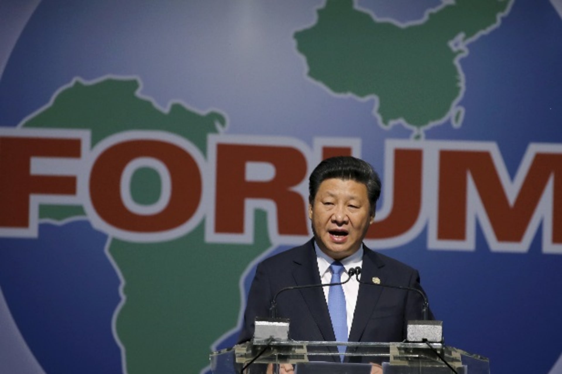 <p>China’s President Xi Jinping speaks during a Forum on China-Africa Cooperation in Sandton, Johannesburg, December 4, 2015. REUTERS/Siphiwe Sibeko</p>
