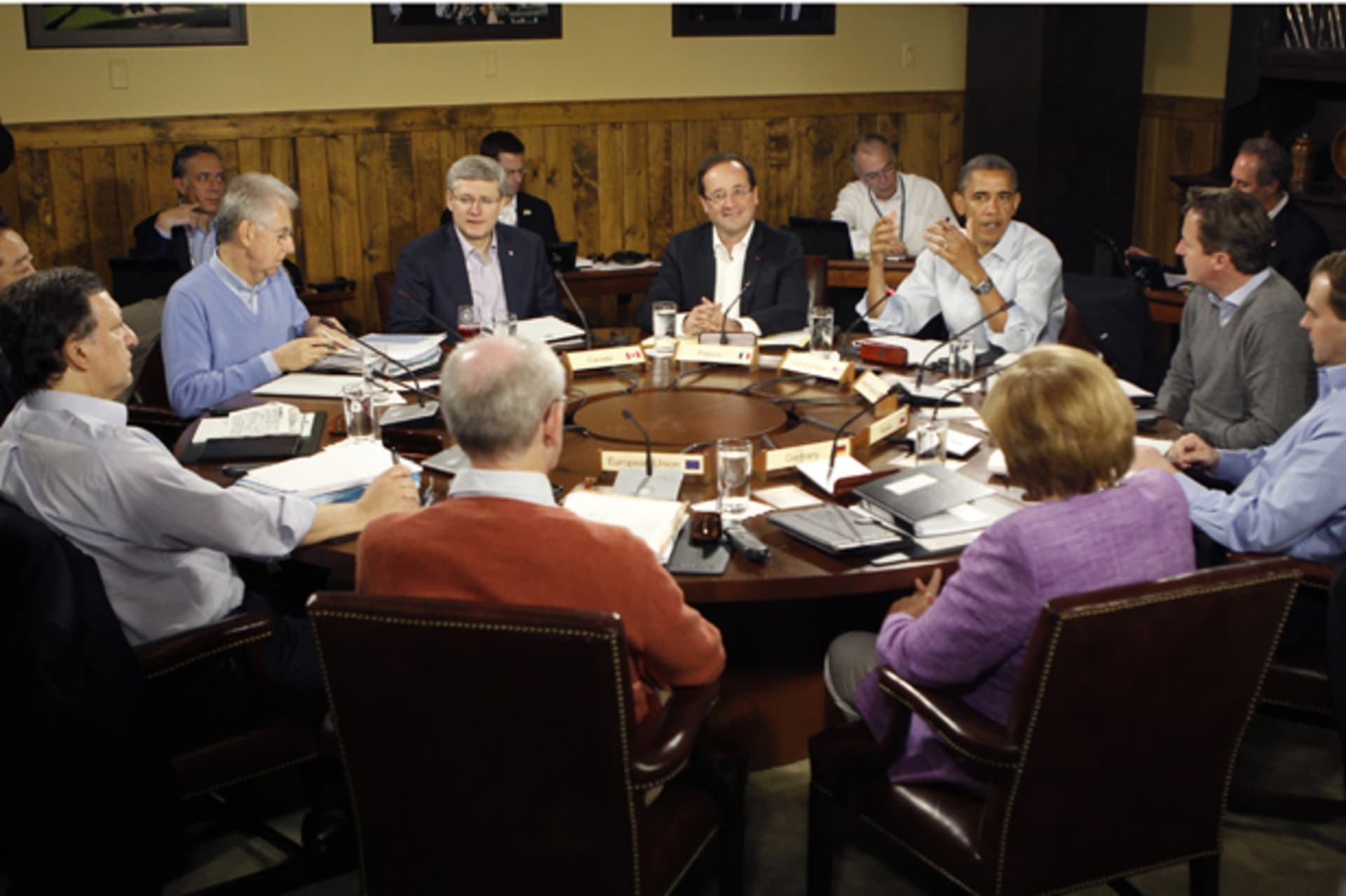 G8 leaders listen as President Obama speaks at the start of the first working session of the G8 Summit at Camp David