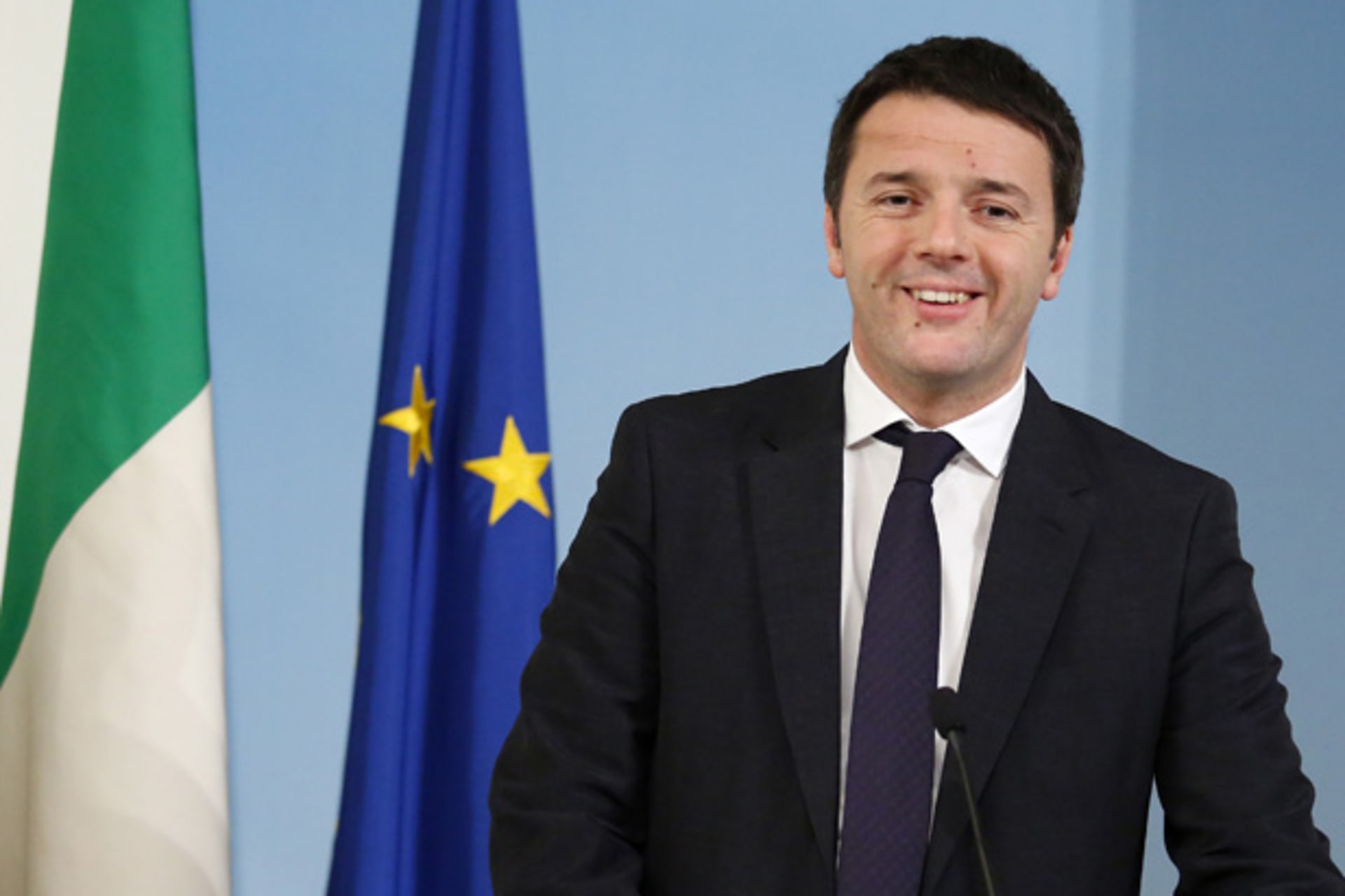 <p>Italian prime minister Matteo Renzi arrives to lead a news conference at Chigi palace in Rome. (Remo Casilli/Courtesy Reuters)</p>