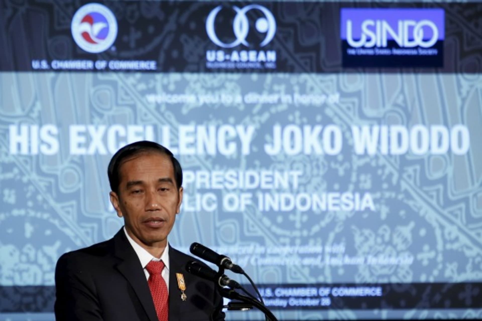 <p>joko-widodo-chamber of commerce dinner</p>
