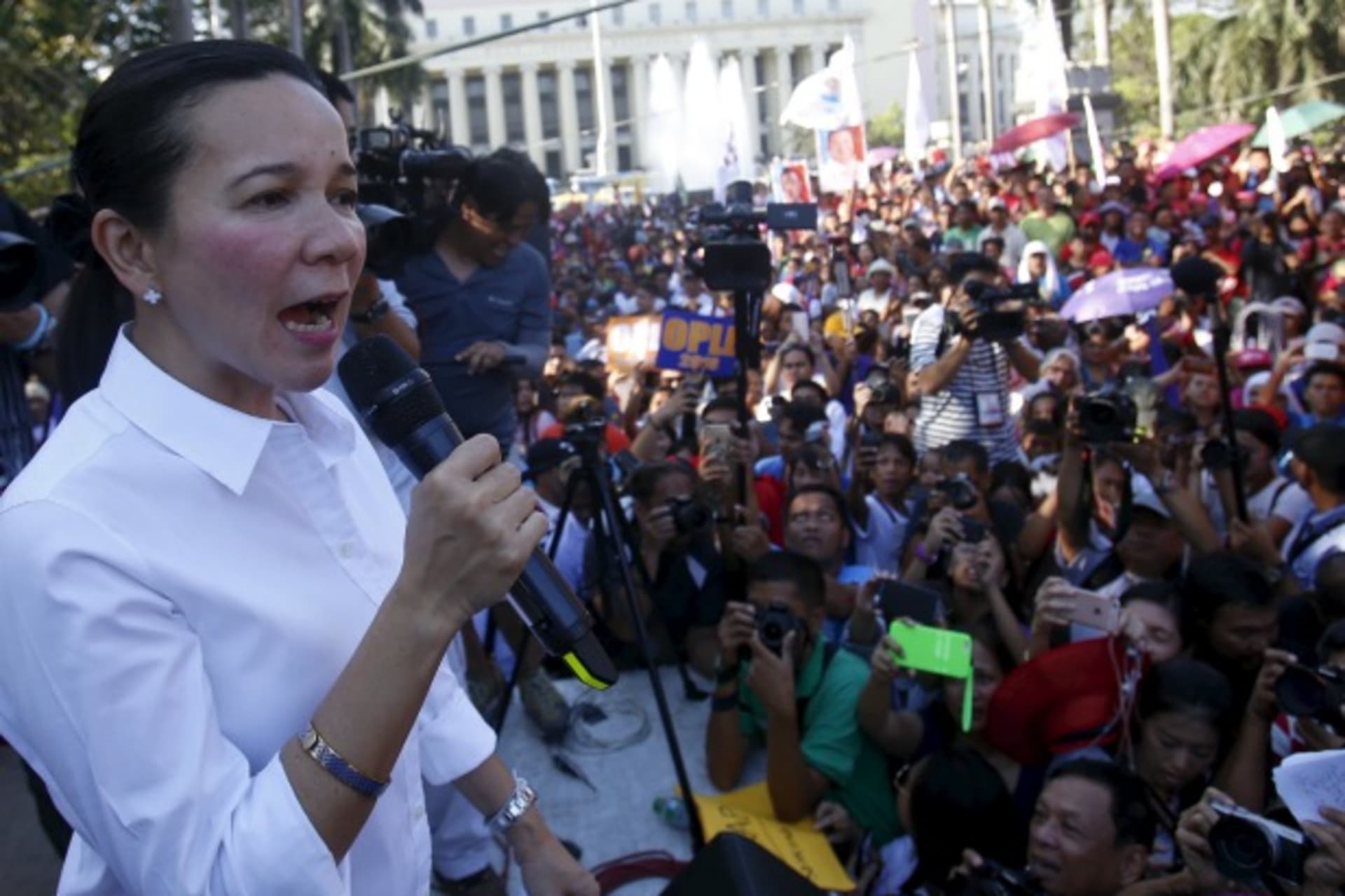 <p>philipines-grace-poe</p>