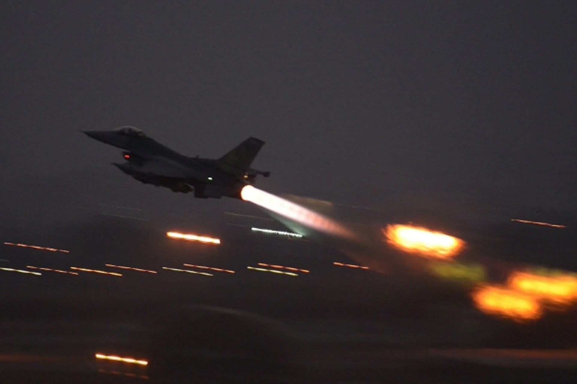 F16 at Incirlik_edited