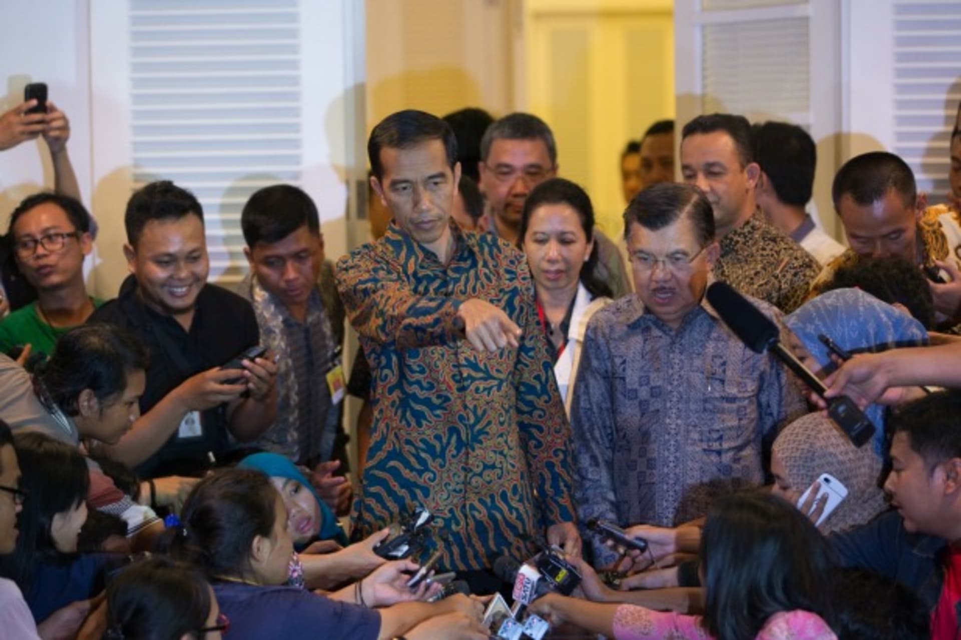 <p>joko widodo-2</p>
