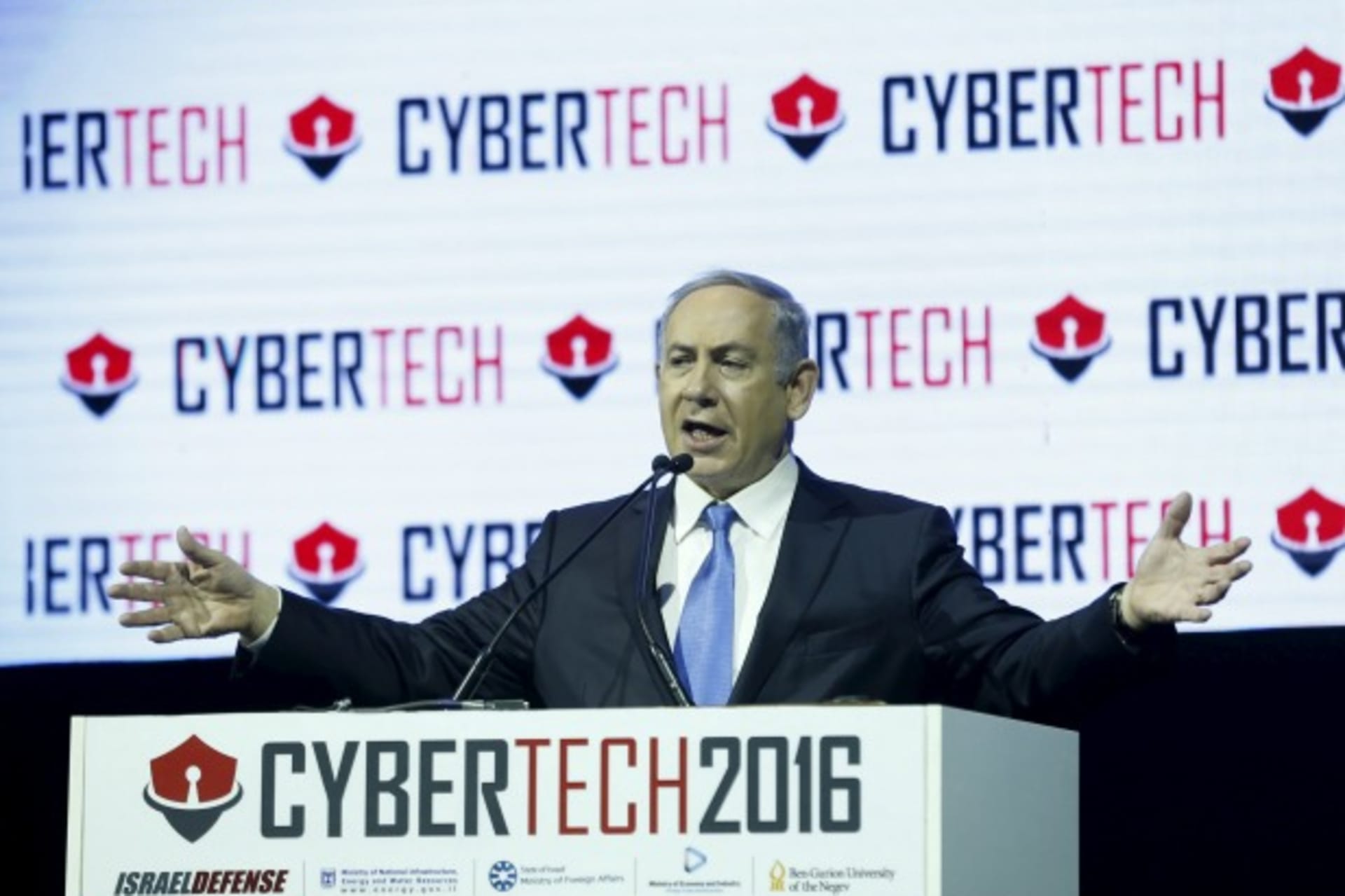 <p>Israeli Prime Minister Benjamin Netanyahu speaks at the Cybertech 2016 conference in Tel Aviv, Israel January 26, 2016. (Baz Ratner/Reuters)</p>
