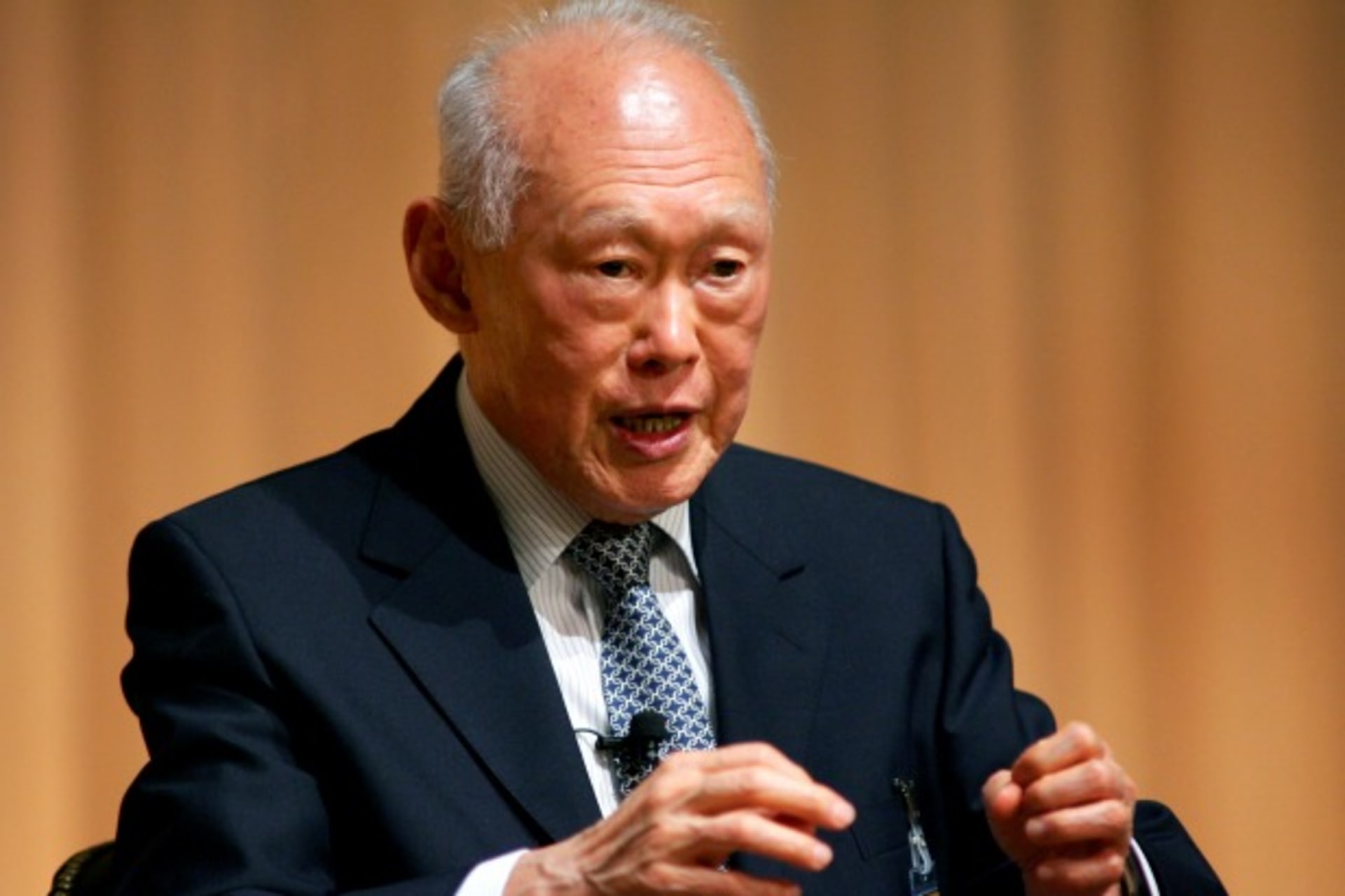<p>lee-kuan-yew-singapore</p>
