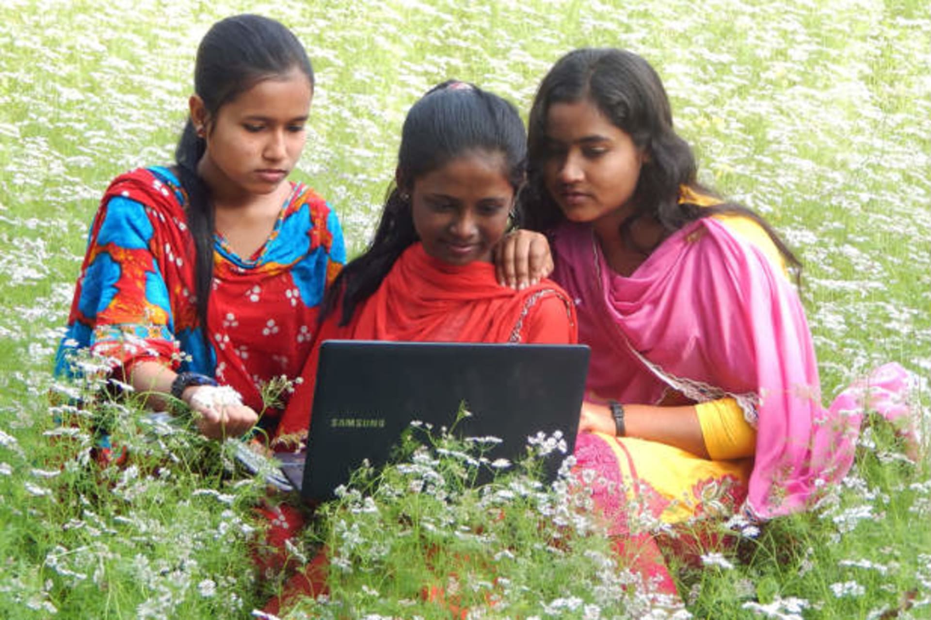 <p>Girls Bangladesh</p>