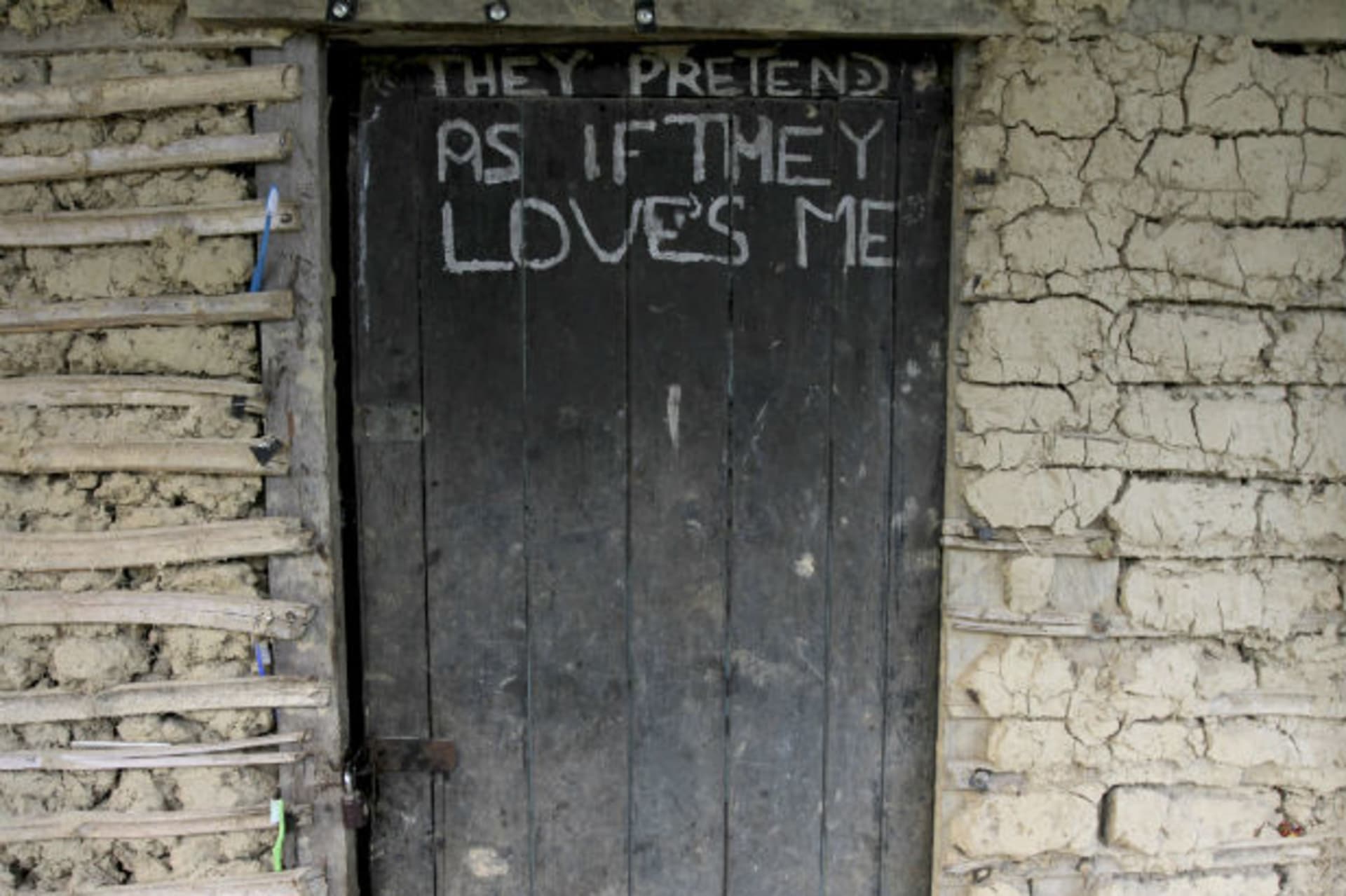 A door is pictured near an oil spillage site in Ikarama community, Bayelsa state in Nigeria's delta region August 20, 2011.