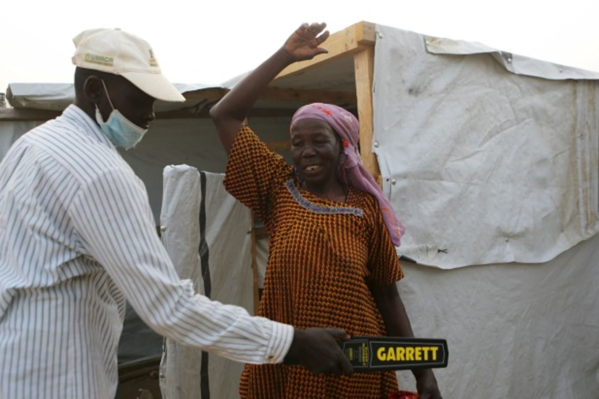 Cameroon_security_check