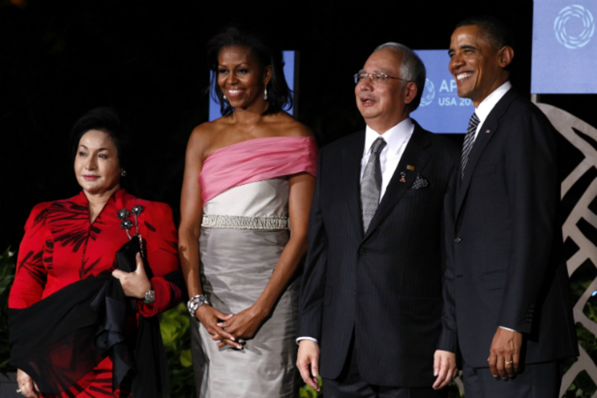 <p>U.S. President Barack Obama and first lady Michelle Obama greet Malaysia’s Prime Minister Najib Razak and his wife Rosmah Mans…Honolulu, Hawaii on November 12, 2011. President Obama will be visiting Malaysia in October 2013. (Jim Young/Courtesy Reuters)</p>
