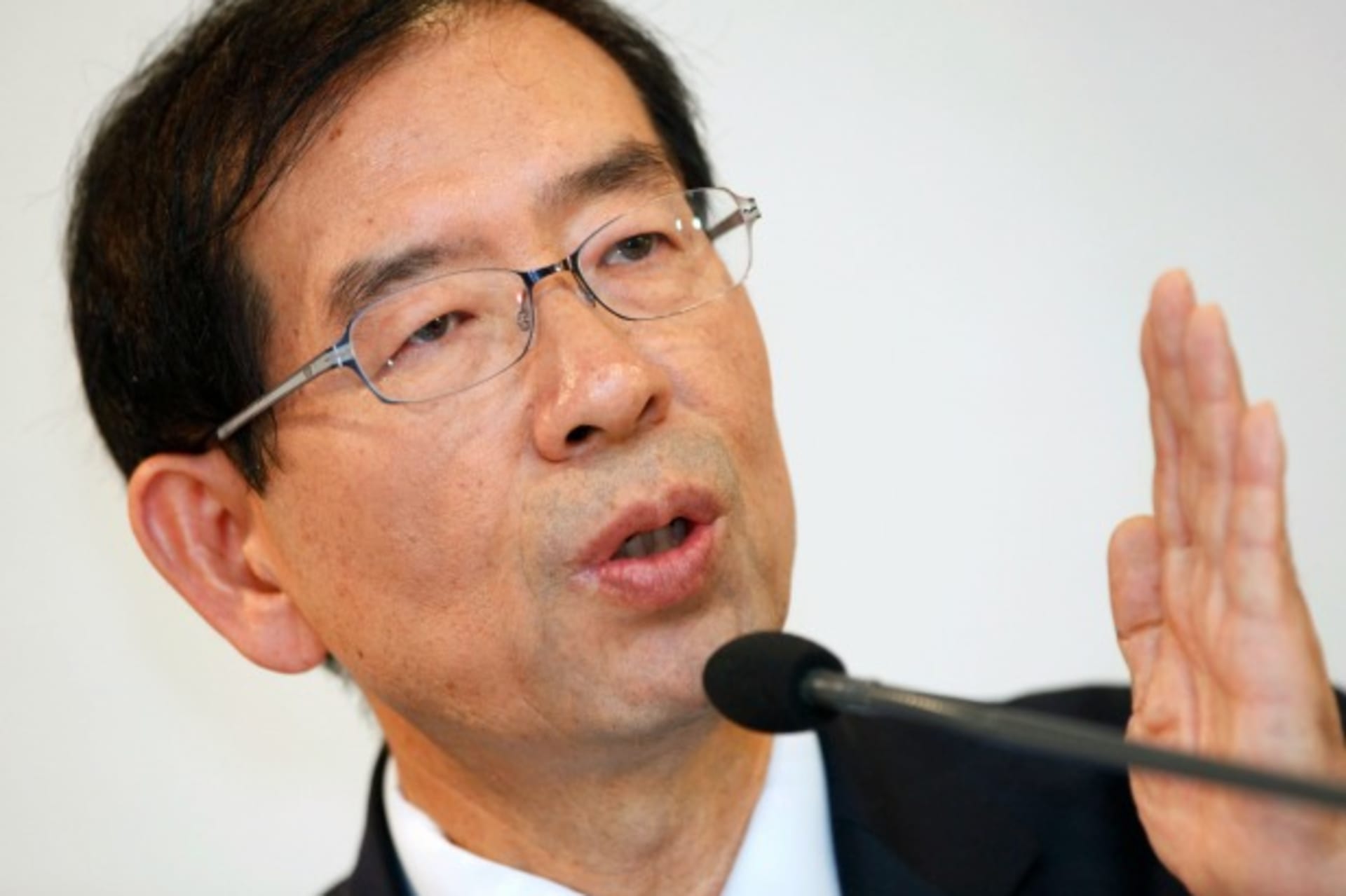<p>park won-soon</p>
