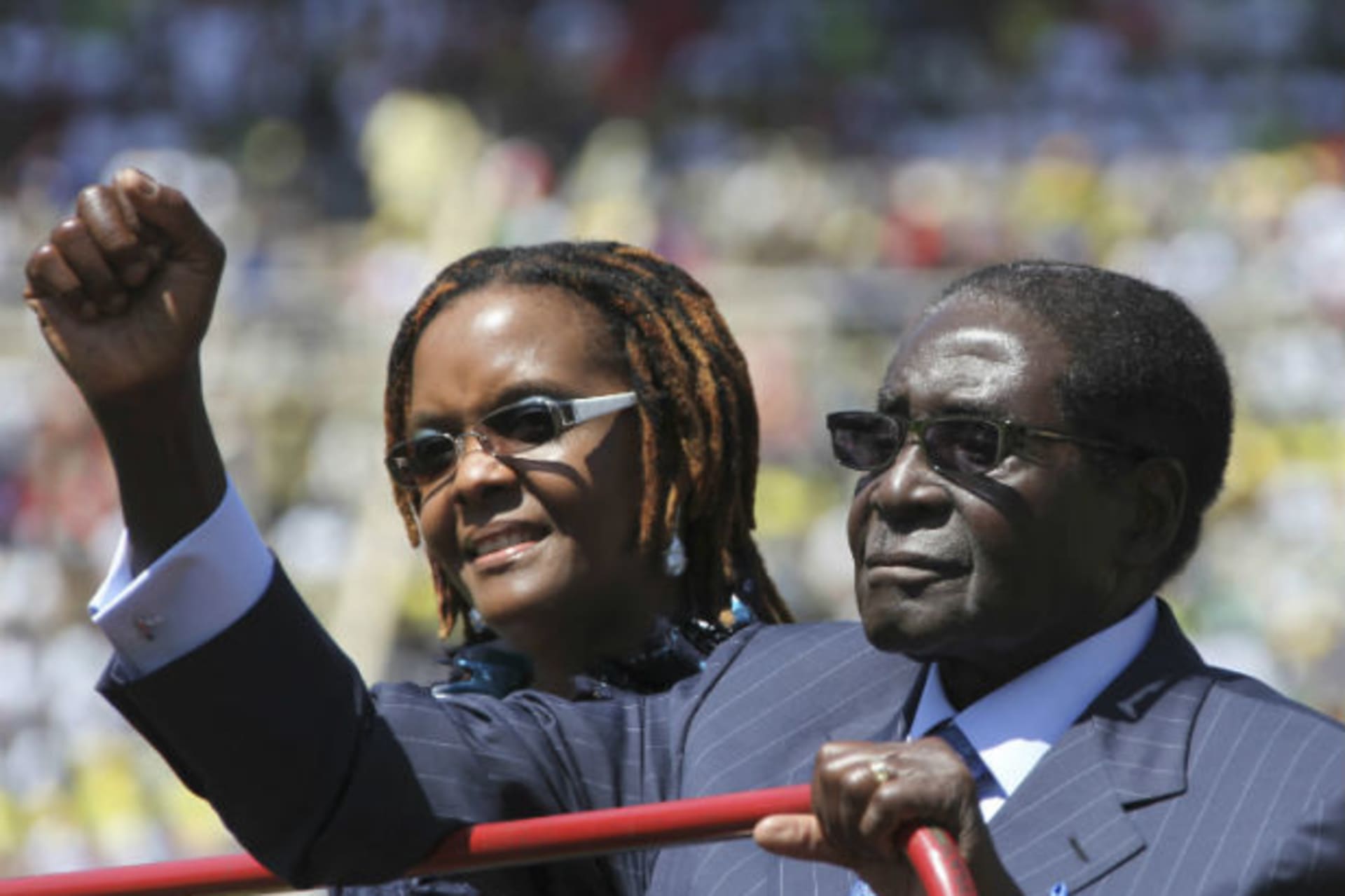 Zimbabwe President Robert Mugabe and his wife Grace arrive for his inauguration as President, in Harare August 22, 2013.