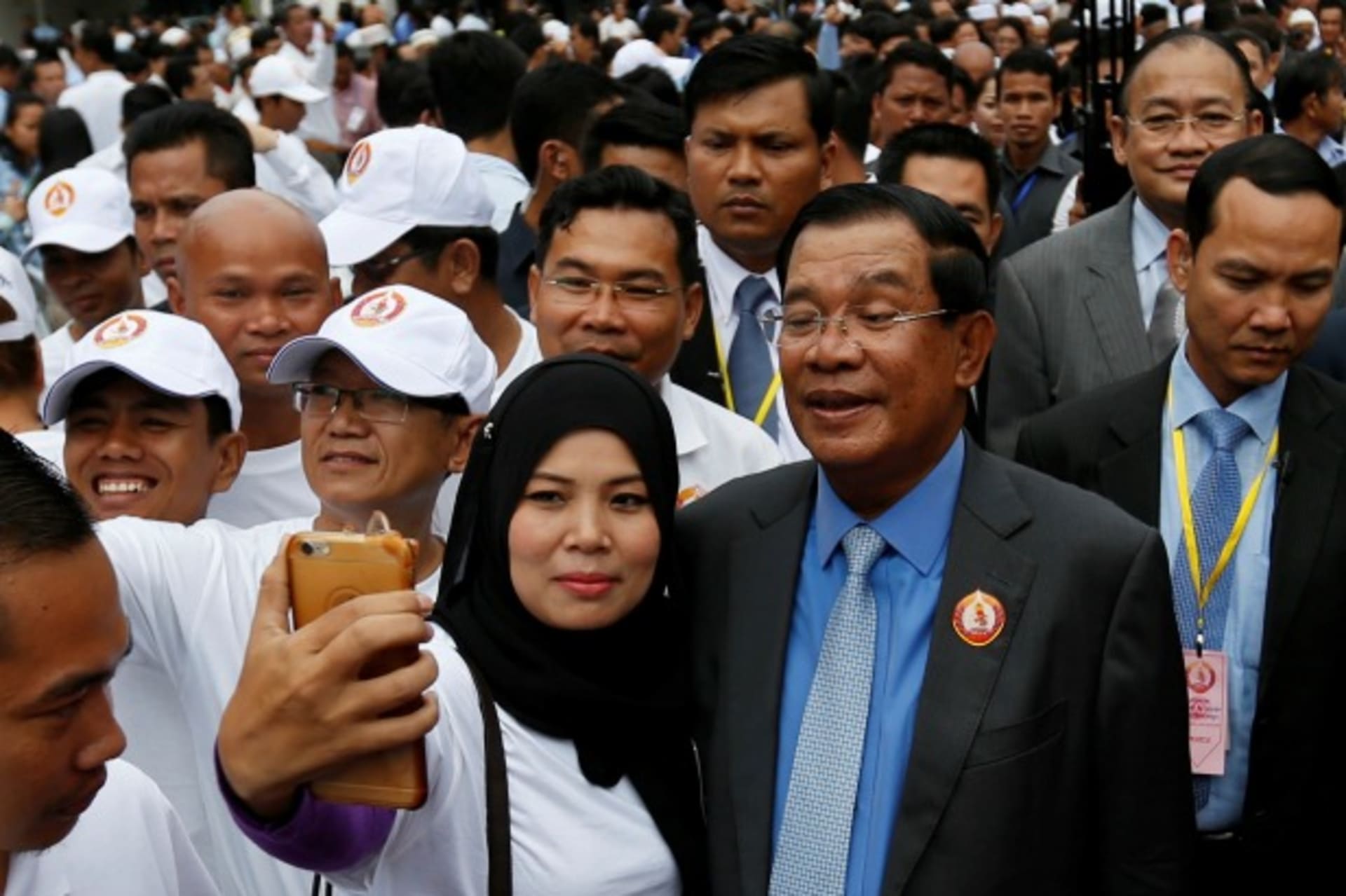<p>hun-sen-cambodia</p>
