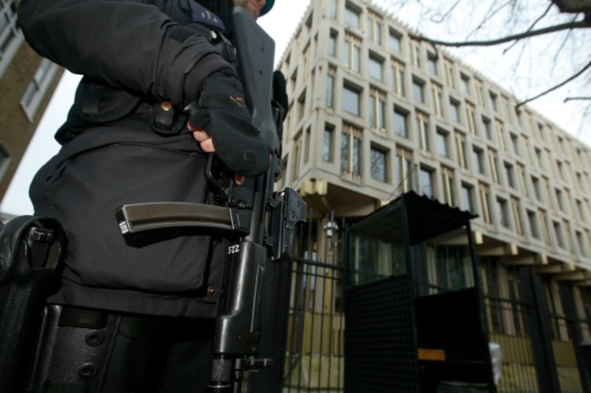<p>us embassy london</p>

