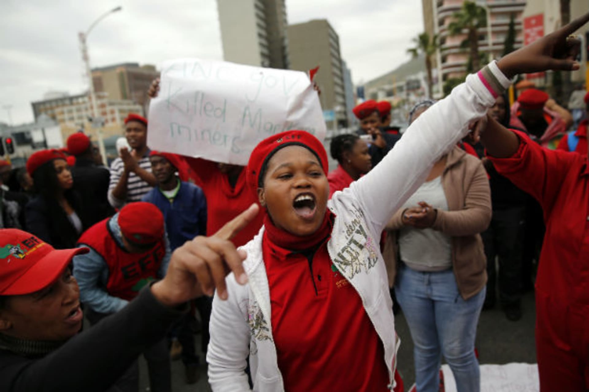 Members of Julius Malema's Economic Freedom Fighters (EFF) party demonstrate outside Parliament in Cape Town, June 20, 2014 (Mike Hutchings/Courtesy Reuters).