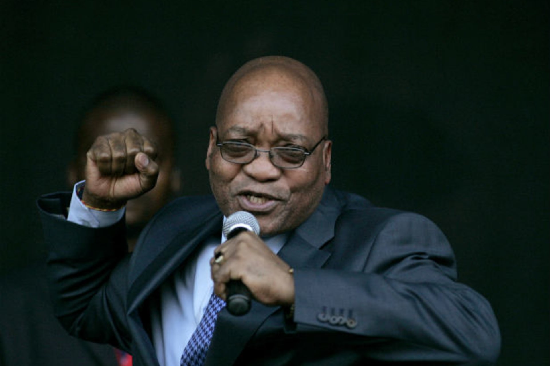 Jacob Zuma, leader of South Africa's ruling African National Congress (ANC), sings for his supporters at the Pietermaritzburg high court outside Durban August 4, 2008.