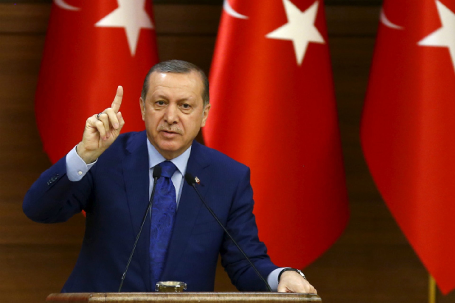 <p>Turkish President Tayyip Erdogan makes a speech during his meeting with mukhtars at the Presidential Palace in Ankara, Turkey (Umit Bektas/Reuters).</p>
