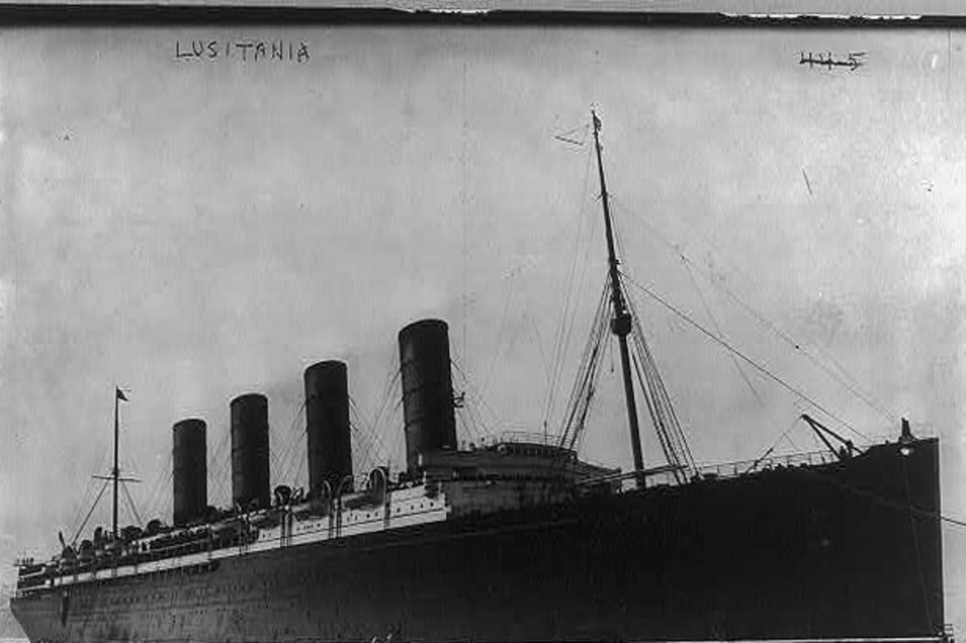 <p>sinking of the Lusitania</p>
