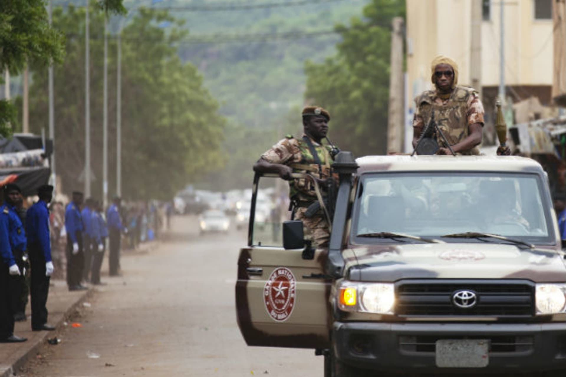 National guardsmen arrive to secure the Grand Mosque before Eid-al-Fitr prayers marking the end of Ramadan in Bamako August 8, 2013.