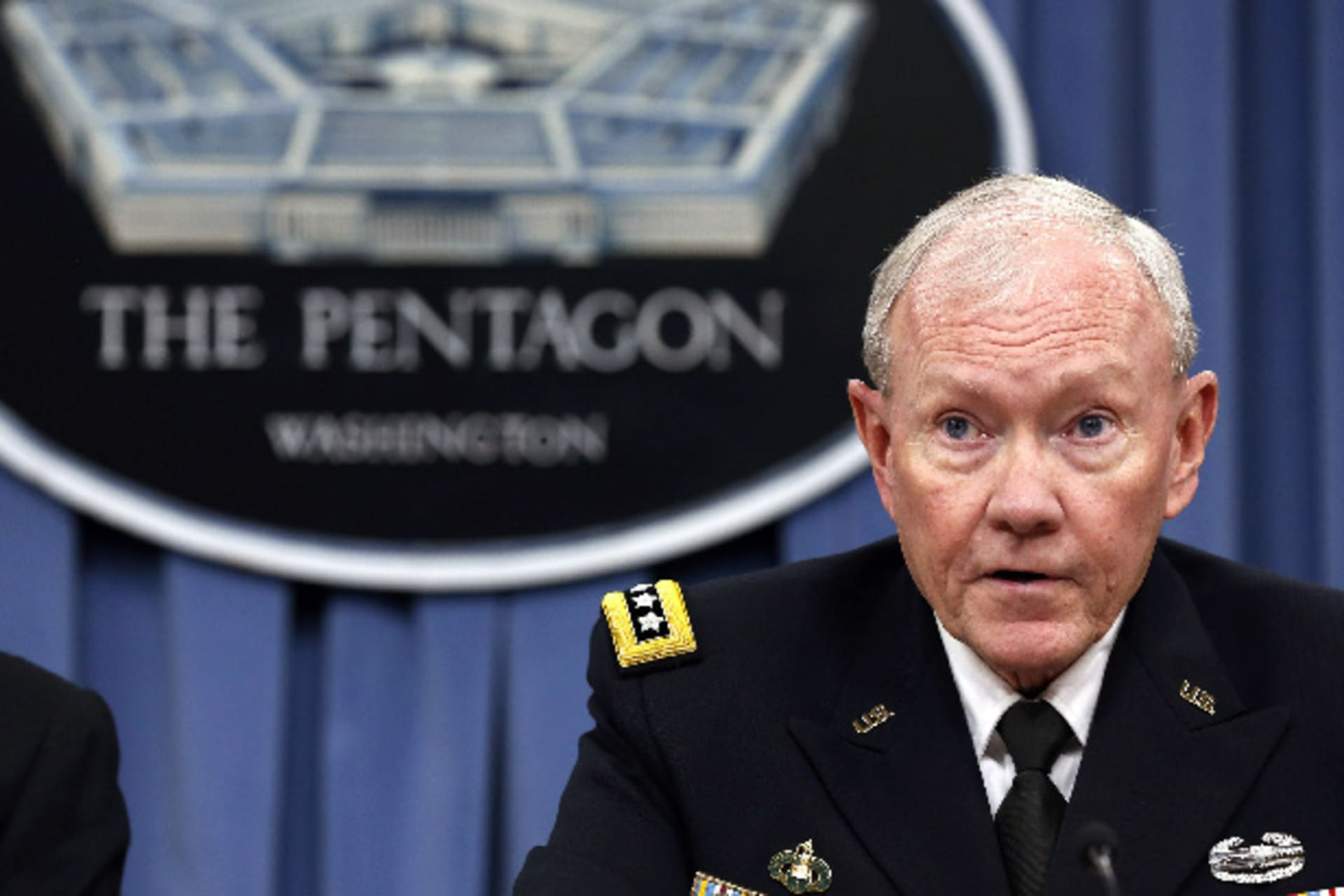 Chairman of the Joint Chiefs of Staff Gen. Martin Dempsey speaks in a press briefing at the Pentagon in Washington, September 26, 2014 (Downing/Courtesy Reuters).