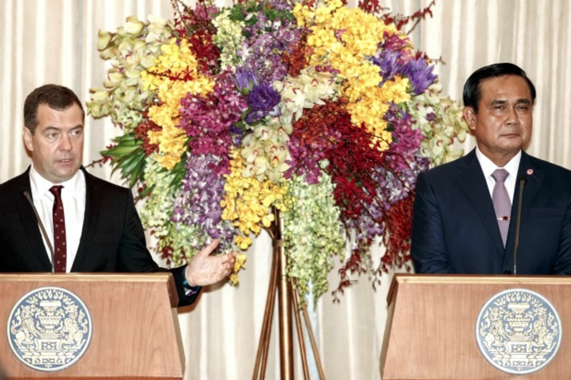 <p>prayuth-medvedev</p>

