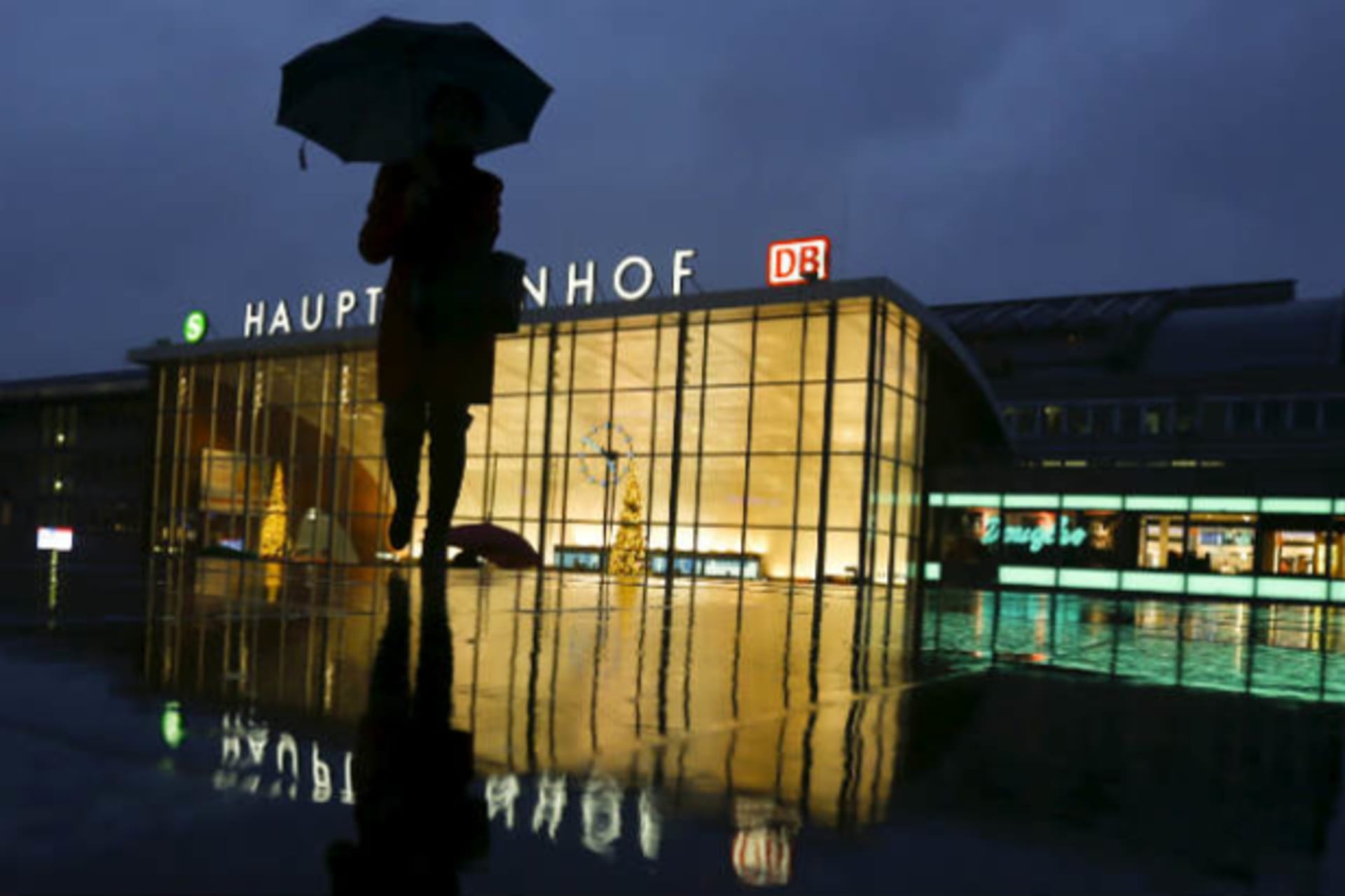 <p>Cologne-woman-Germany-night-NYE-assault-rape</p>