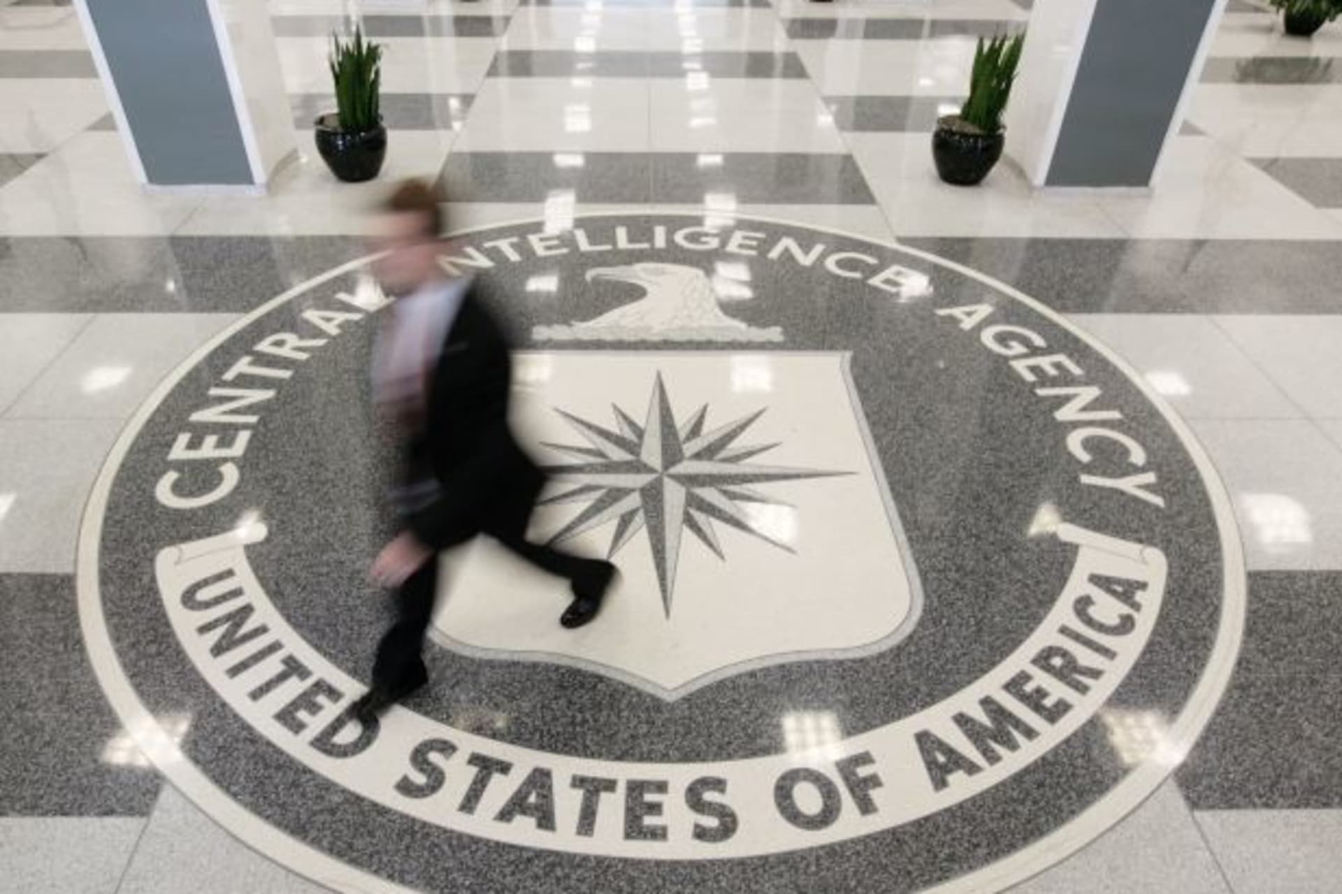 <p>The lobby of the Central Intelligence Agency (Larry Downing/Courtesy Reuters).</p>
