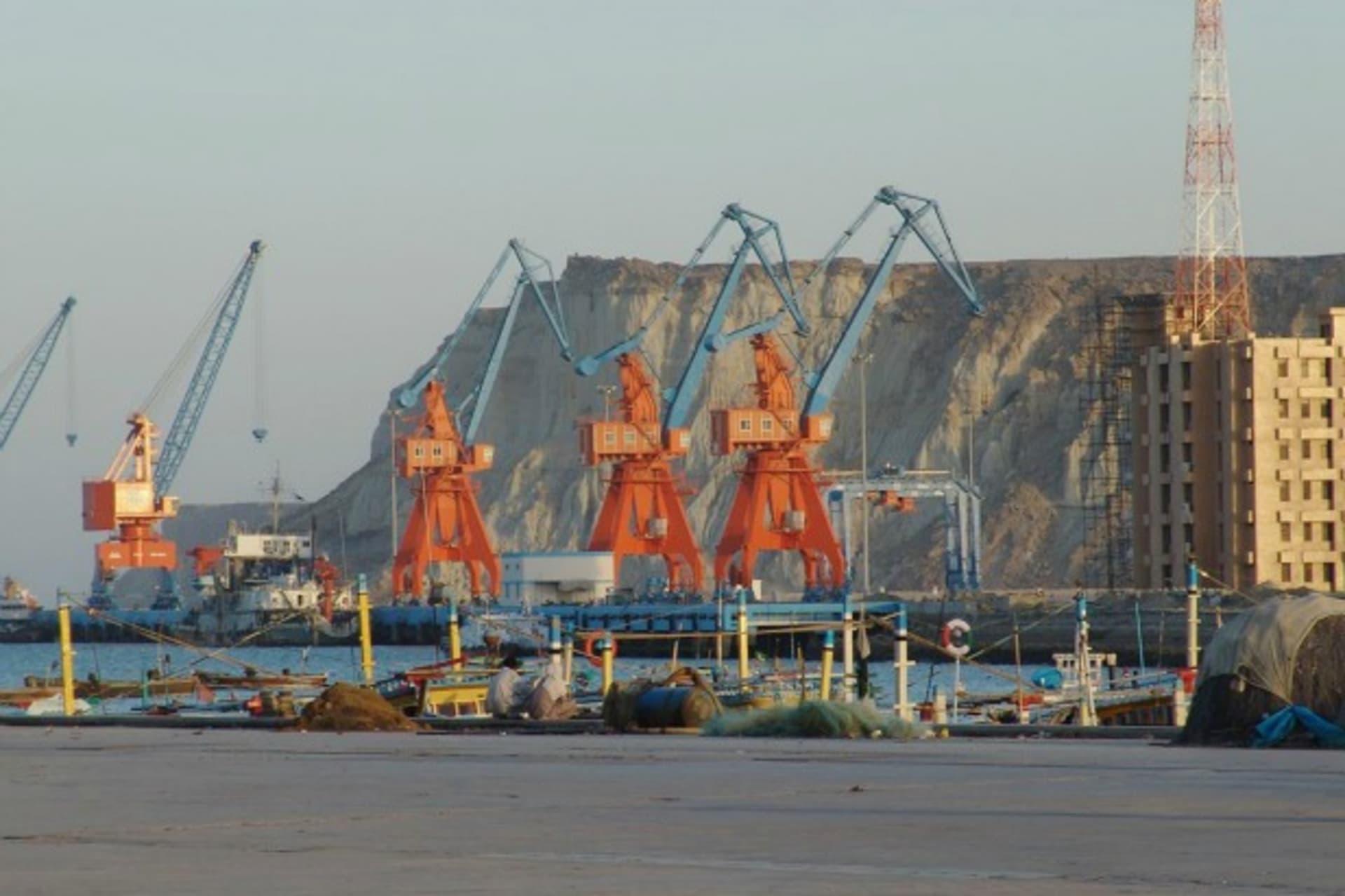 <p>A view of Pakistan’s deep-sea port of Gwadar on the Arabian sea in the southwestern province of Baluchistan on February 6, 2007.</p>