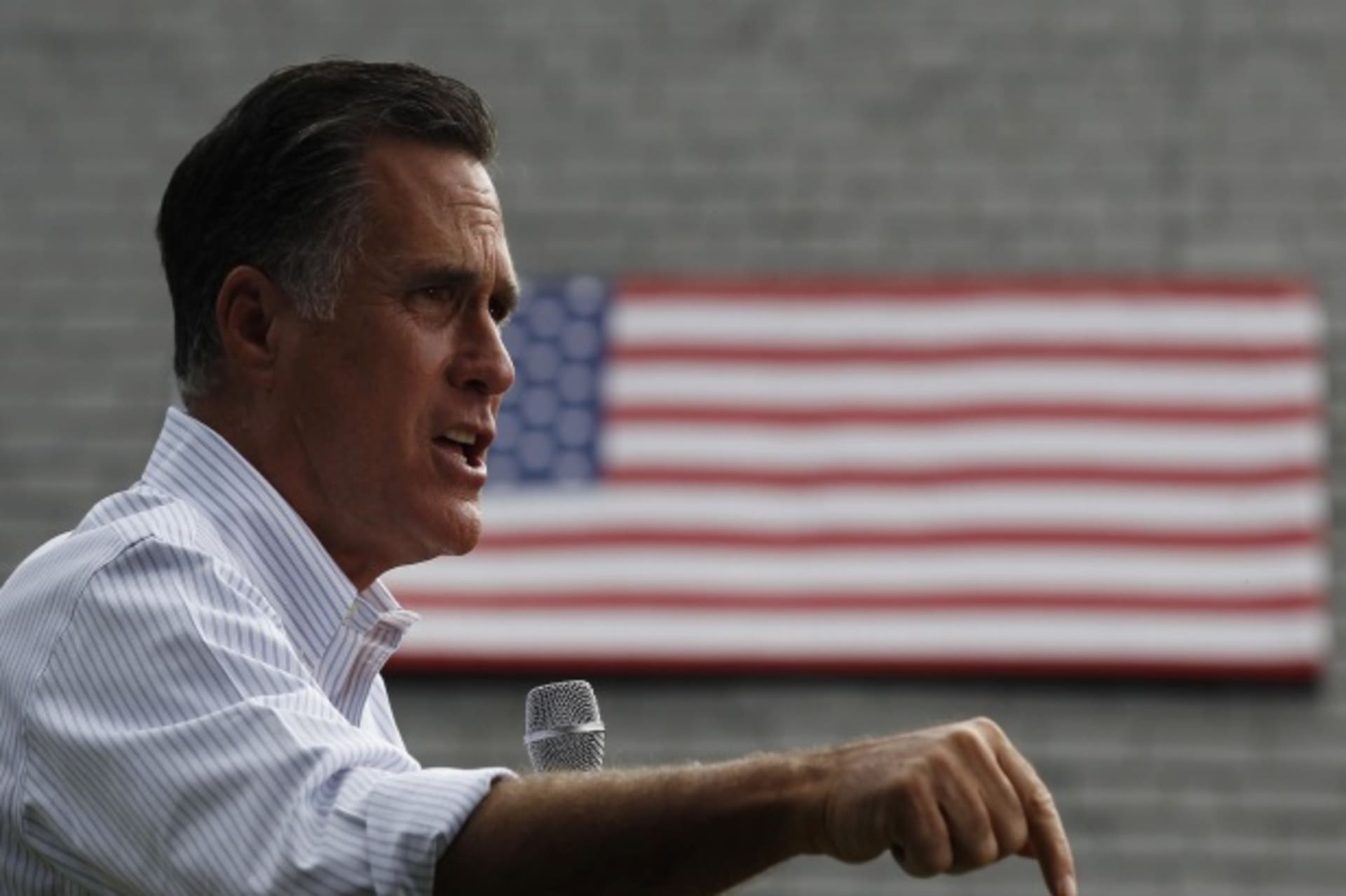 <p>U.S. republican presidential candidate Mitt Romney speaks at a campaign event in Pennsylvania on June 16, 2012 (Larry Downing/Courtesy Reuters).</p>
