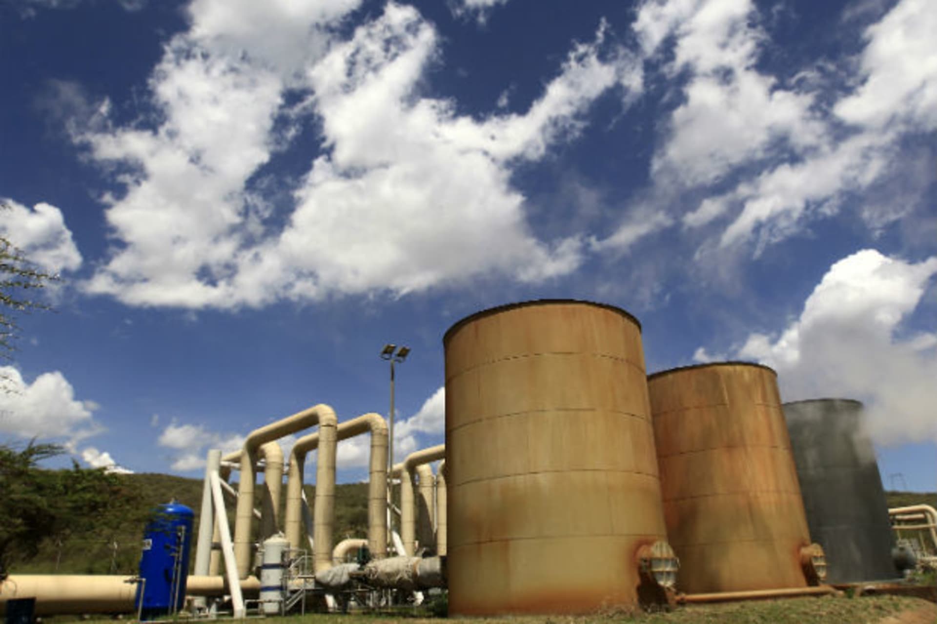 Africa-KenyaGeothermalPlant-20120203