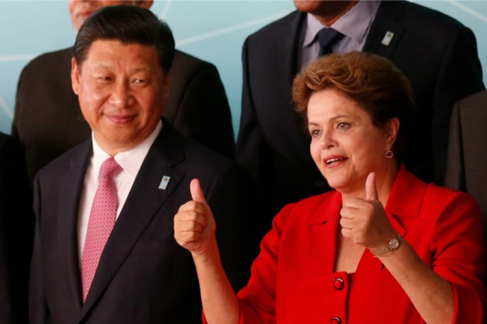 <p>China’s President Xi Jinping (L) and Brazil’s President Dilma Rousseff attend the official photo session for the meeting of Ch…meeting of China and Community of Latin American and Caribbean States (CELAC). REUTERS/Sergio Moraes (BRAZIL – Tags: POLITICS)</p>
