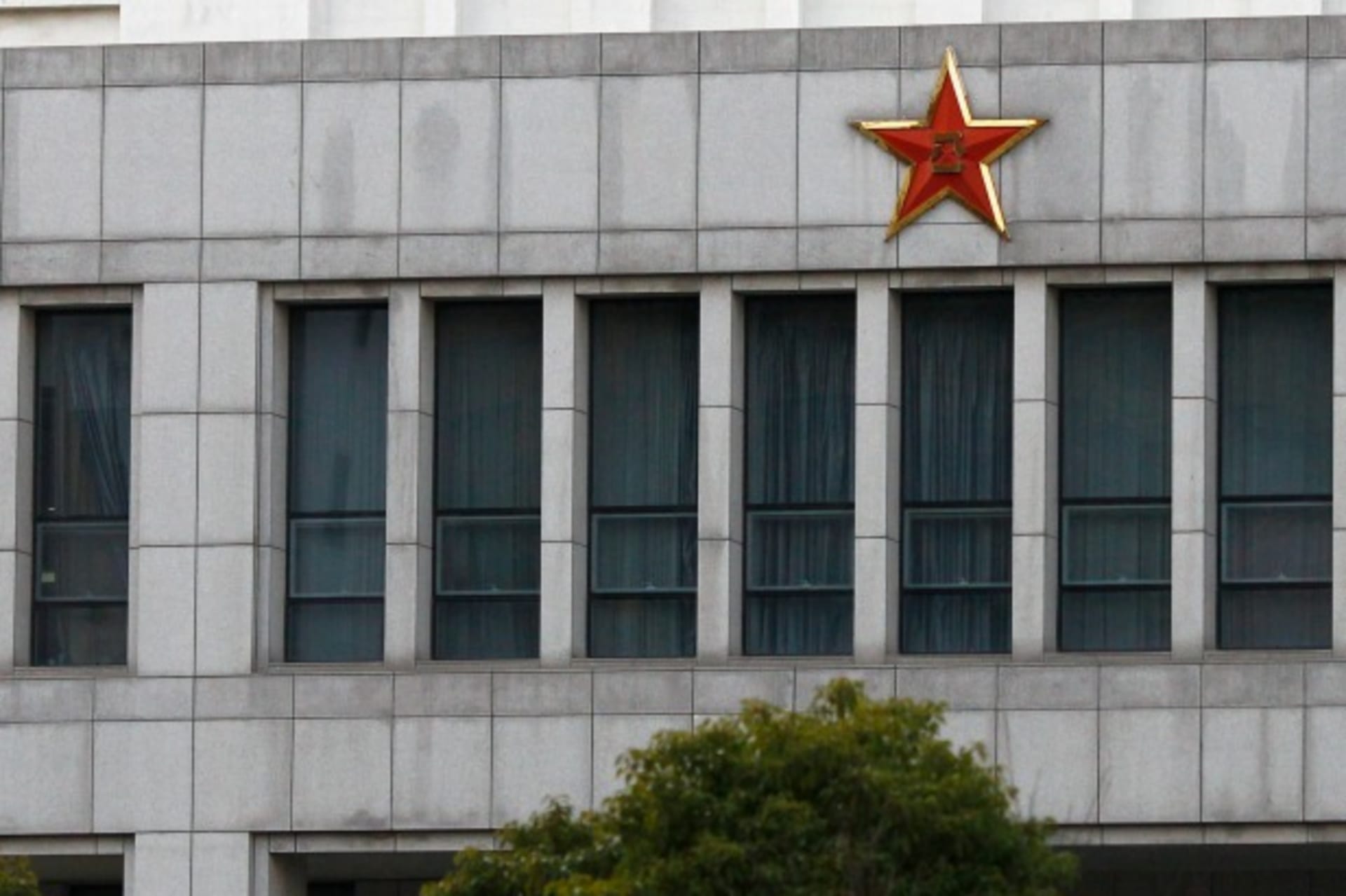 <p>Part of the building of ‘Unit 61398,’ a secretive Chinese military unit, is seen in the outskirts of Shanghai on February 19, 2013. (Carlos Barria/Courtesy Reuters)</p>
