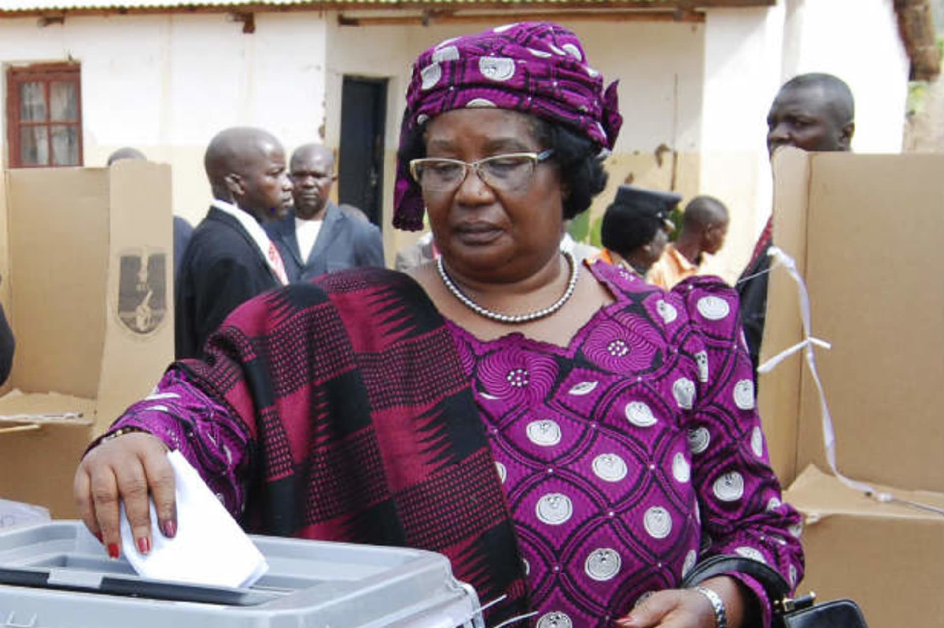 <p>Joyce-Banda-vote-women</p>
