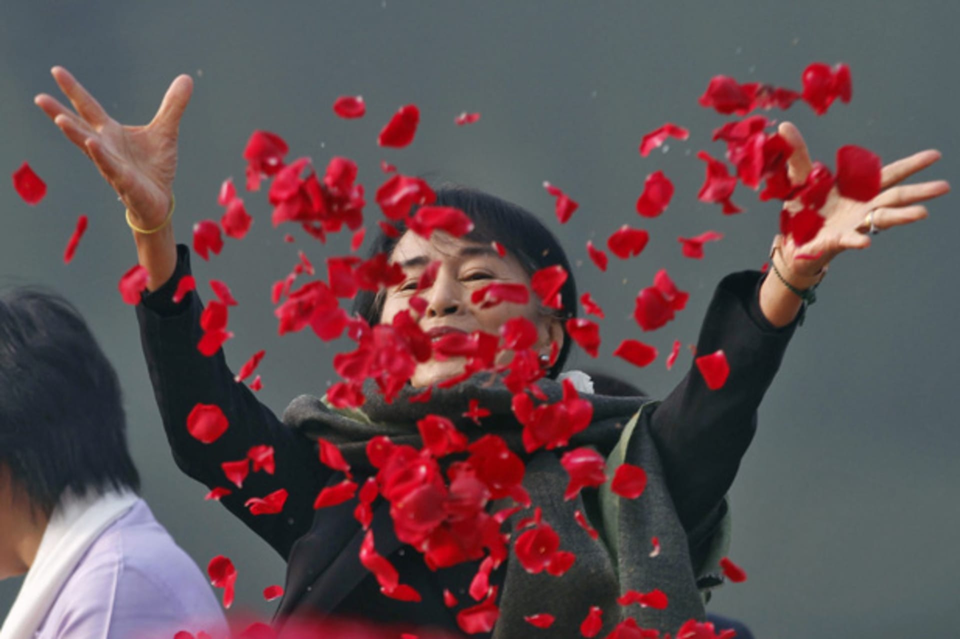 <p>Myanmar’s opposition leader Aung San Suu Kyi scatters rose petals at the memorial of India’s first prime minister Jawaharlal N…hi November 14, 2012. In the past, Suu Kyi has expressed disappointment with India for engaging with Myanmar’s military junta.</p>
