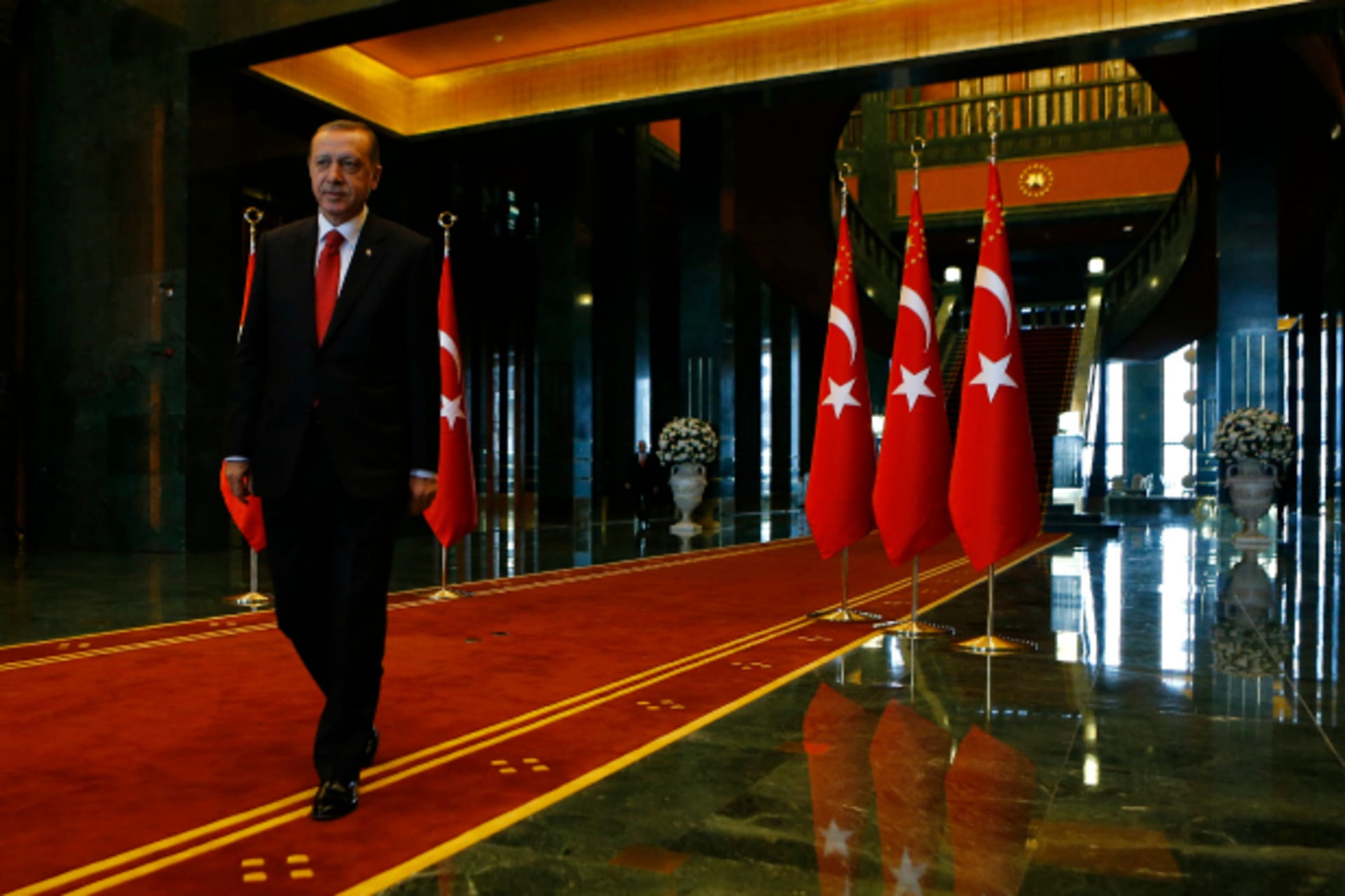 Burying Ataturk in Erdogan's Castle_B