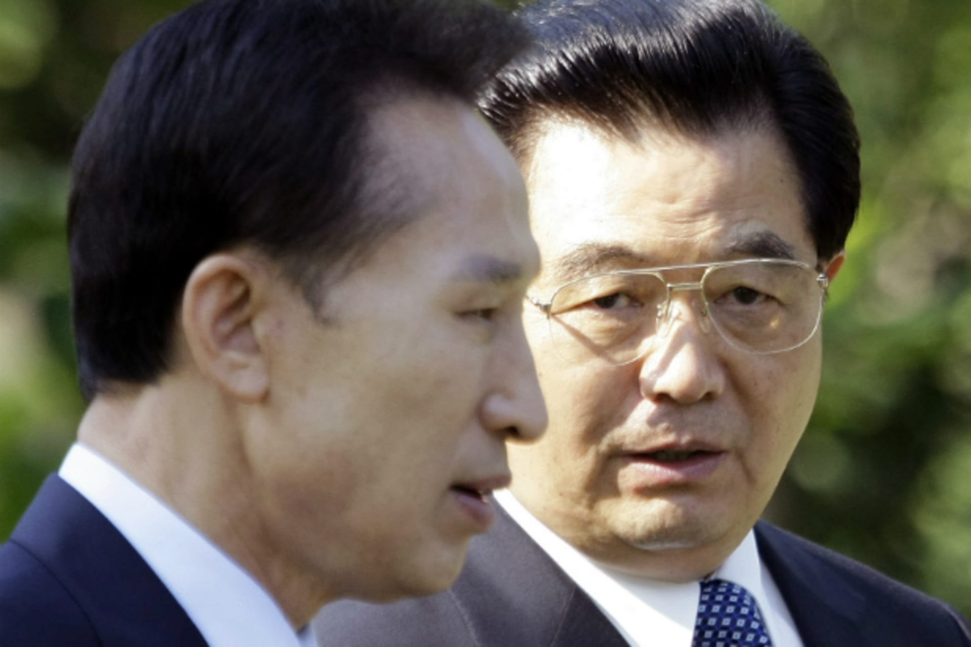 Hu Jintao and Lee Myung-bak