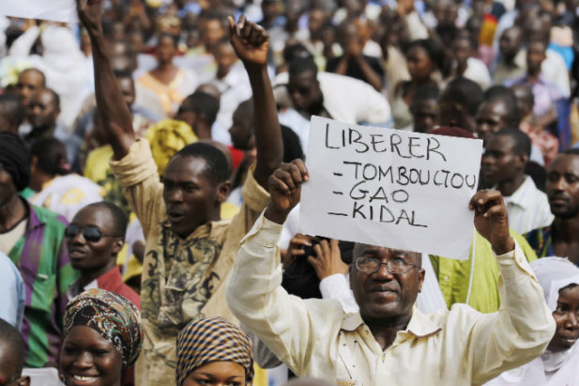 People from northern Mali march against the seizure or their home region by Tuareg and Islamist rebels, in the capital Bamako, April 10, 2012.