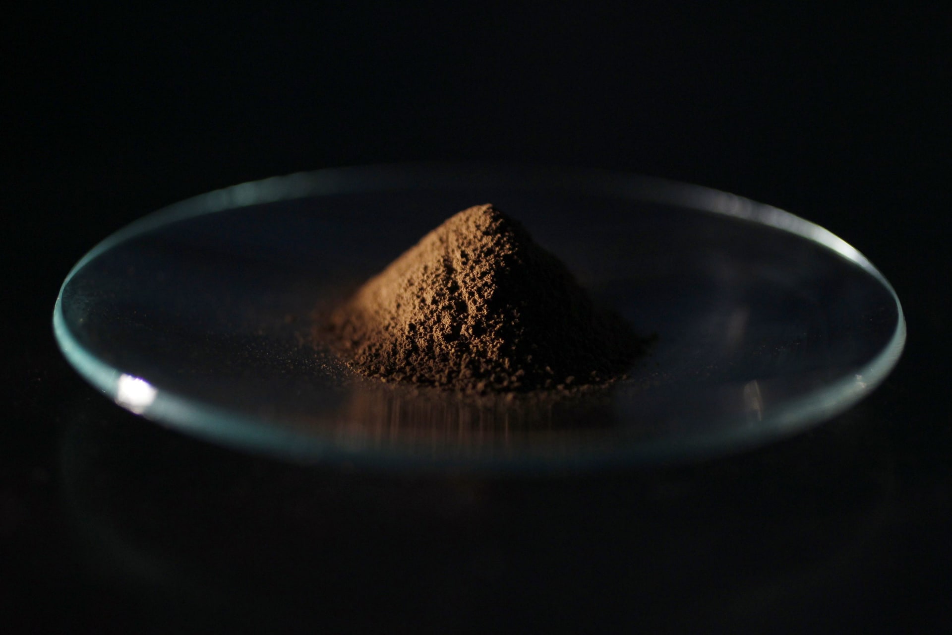 rare_earth_elements_national_security_Gholz_10232014