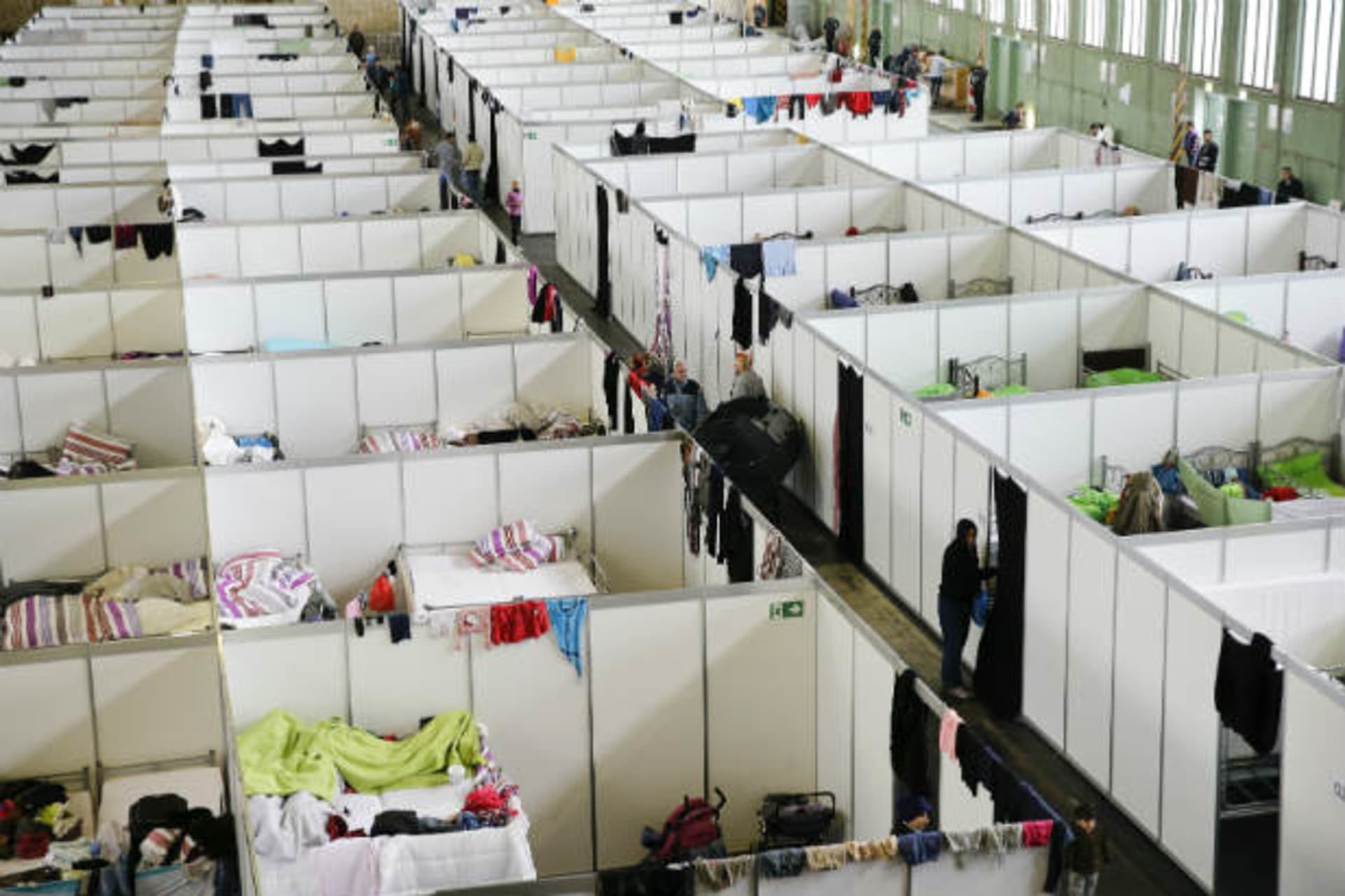 <p>Berlin temporary shelter refugees</p>
