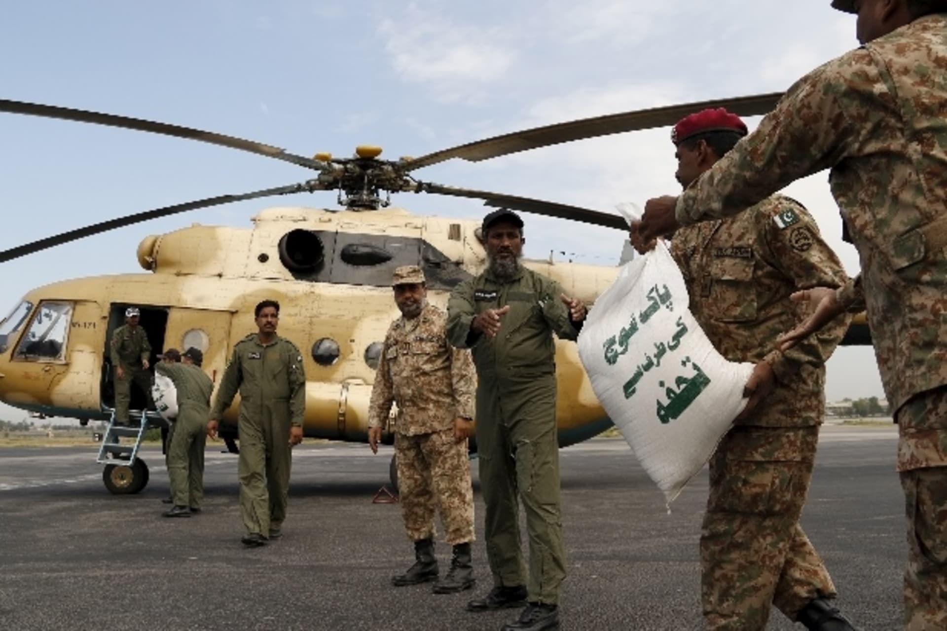Pakistan-earthquake - 10-30-15