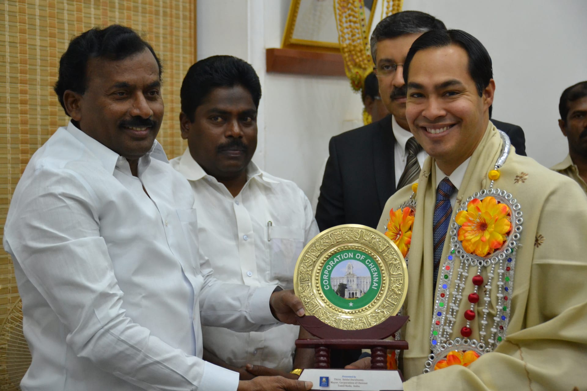 <p>Former San Antonio Mayor Julian Castro meets Chennai Corporation Mayor Saidai Duraiswami in Chennai, India, on January 25, 2013.</p>
