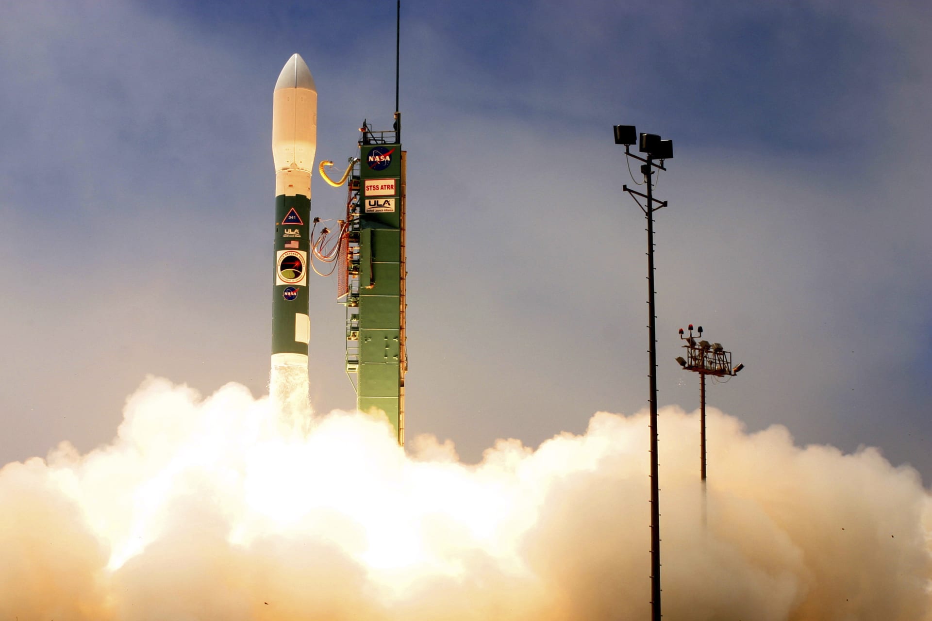 <p>A United Launch Alliance Delta II rocket, on behalf of the NASA Launch Services Program, successfully launches the Space Tracking and Surveillance System (STSS) Advanced Technology Risk Reduction (ATRR) mission at Vandenberg Air Force Base, California.</p>
