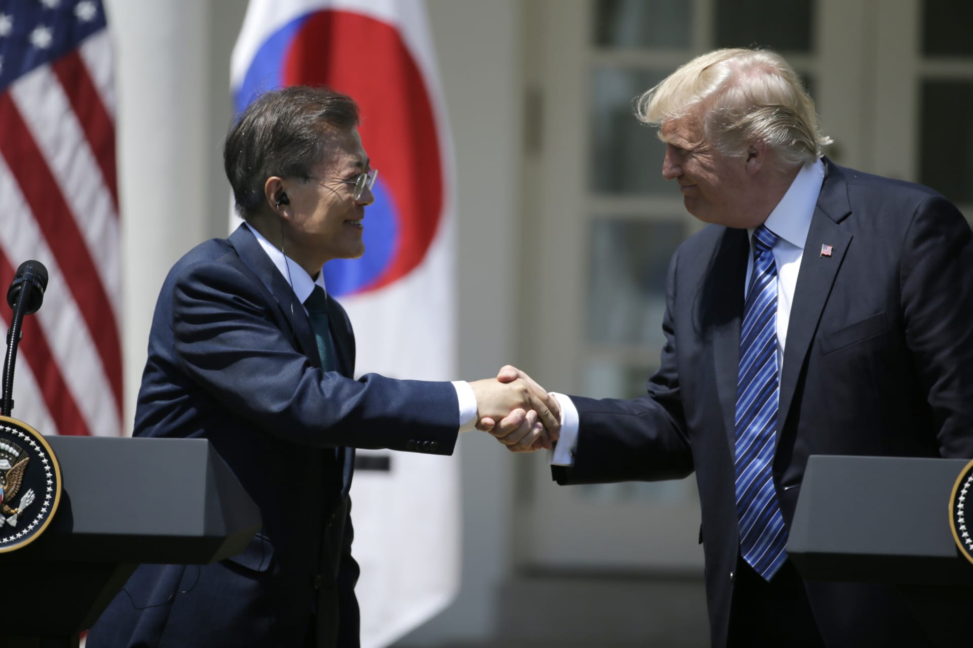 <p>President Donald J. Trump greets South Korean President Moon Jae-in prior to delivering a joint statement from the White House’s Rose Garden, on June 30, 2017.</p>
